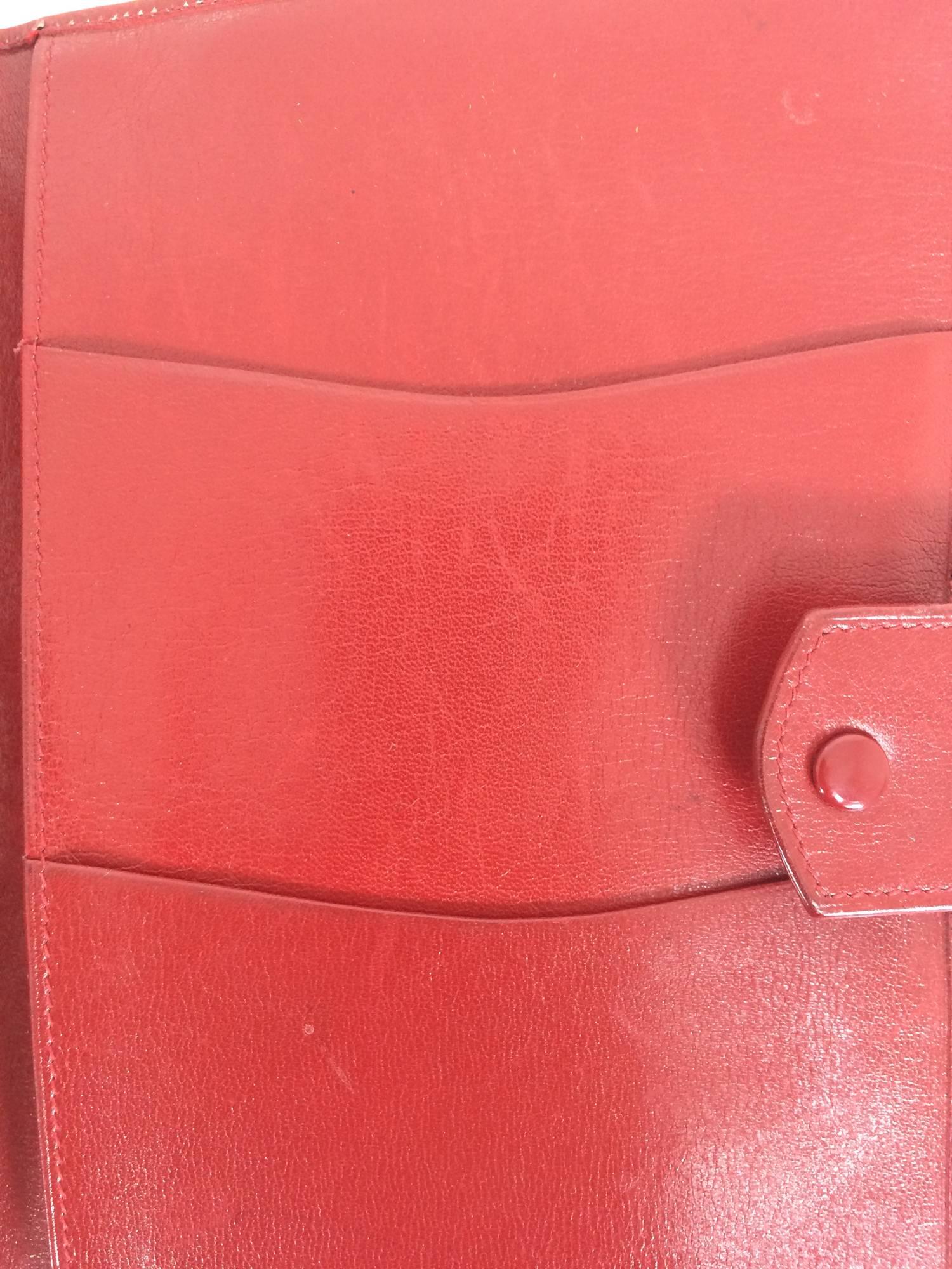 Vintage Gucci red leather passport case wallet 1970s In Excellent Condition In West Palm Beach, FL