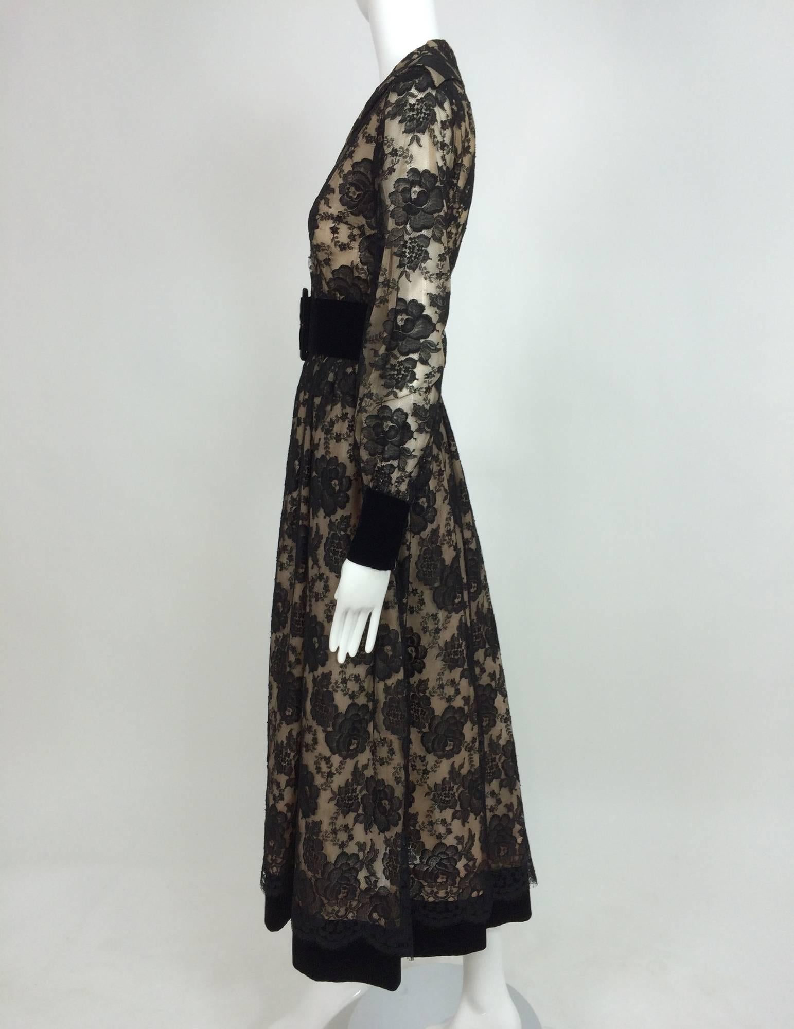 Vintage Lillie Rubin black lace & velvet dress 1970s 4