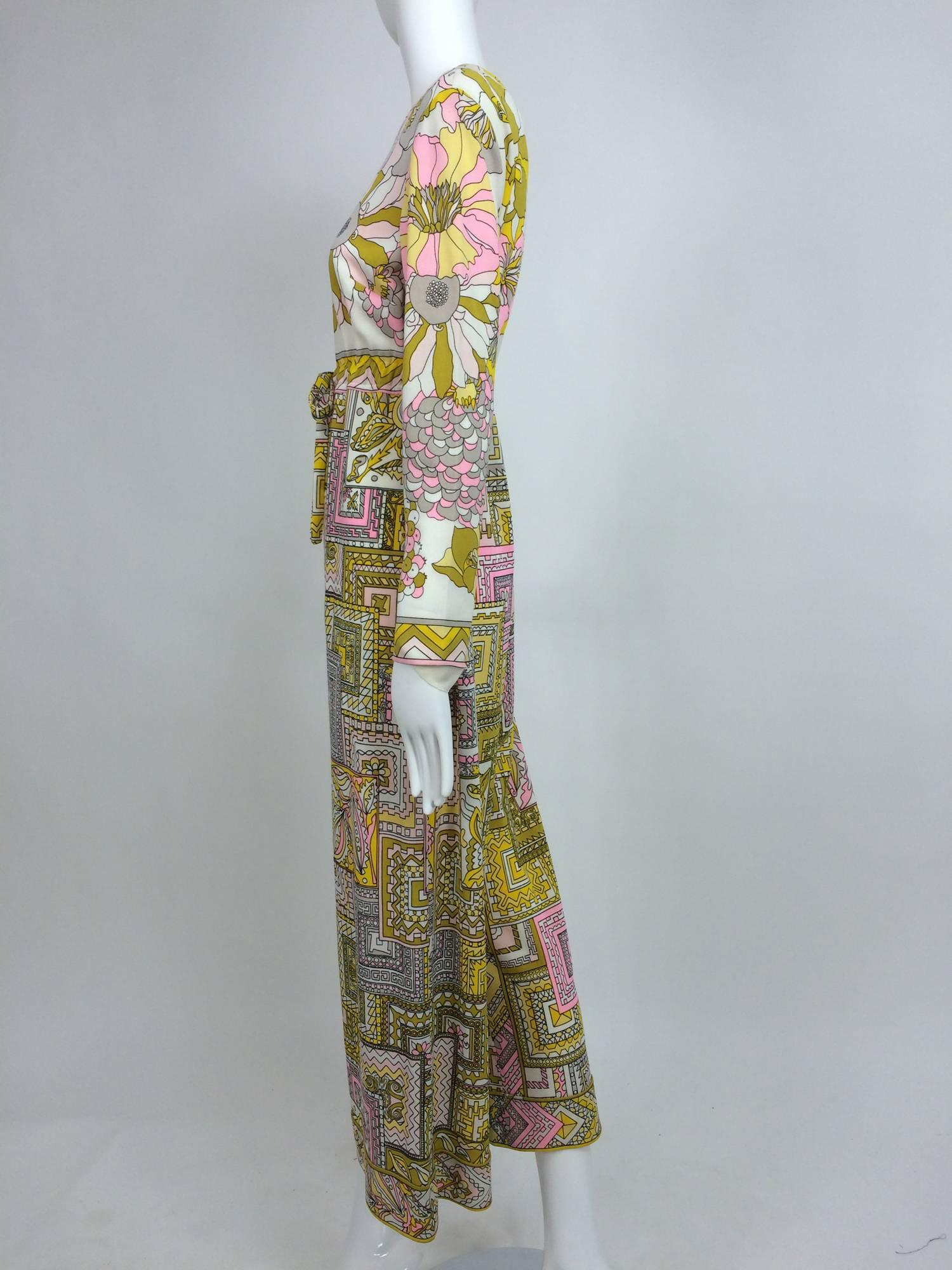 Vintage Mr Dino bold print Palazzo jumpsuit 1970s In Excellent Condition In West Palm Beach, FL