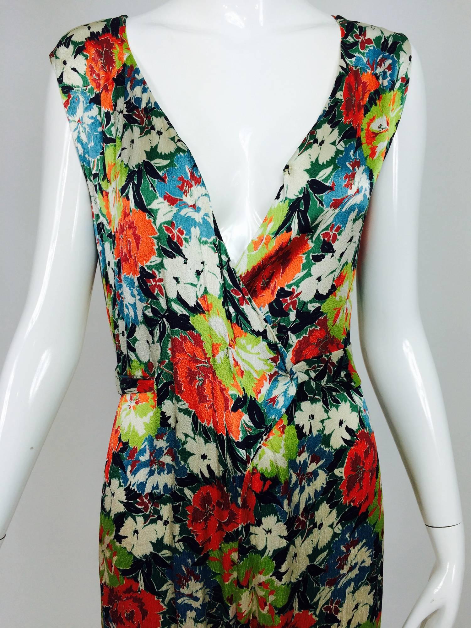 Vintage floral printed silk crepe satin beach pajamas and cape 1920s In Excellent Condition In West Palm Beach, FL