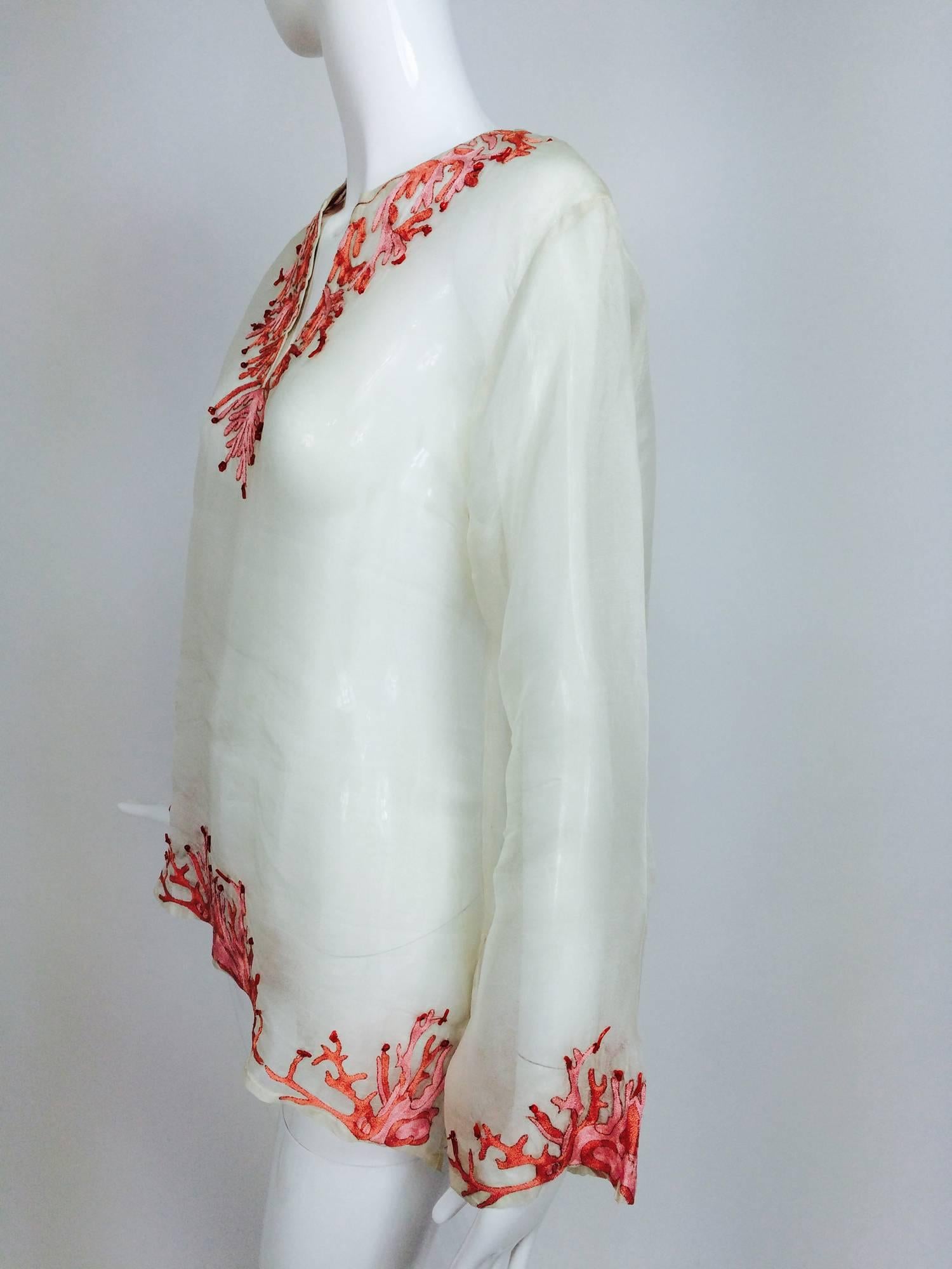 Jeannie McQueeny white silk organza coral embroidered tunic top In Excellent Condition In West Palm Beach, FL