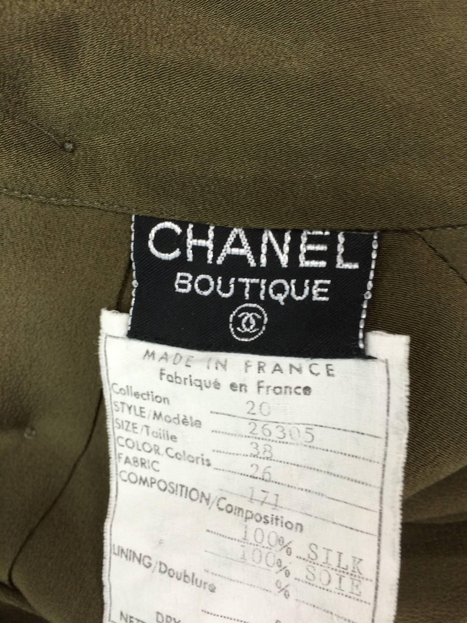 Chanel moss green silk crepe button back blouse 38  1990s 4