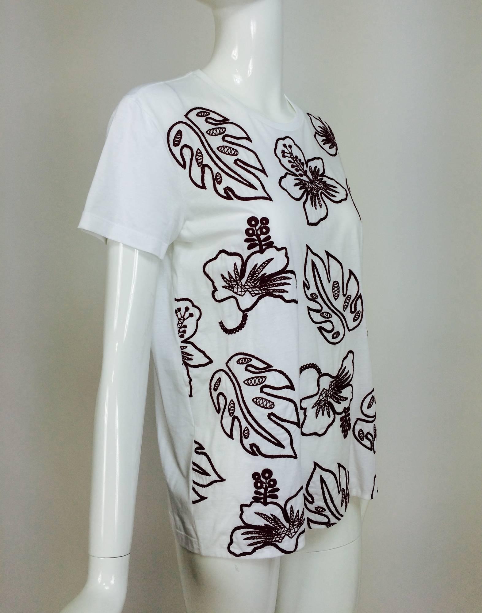 Prada white cotton embroidered Hawaii T shirt NWT XL In New Condition In West Palm Beach, FL