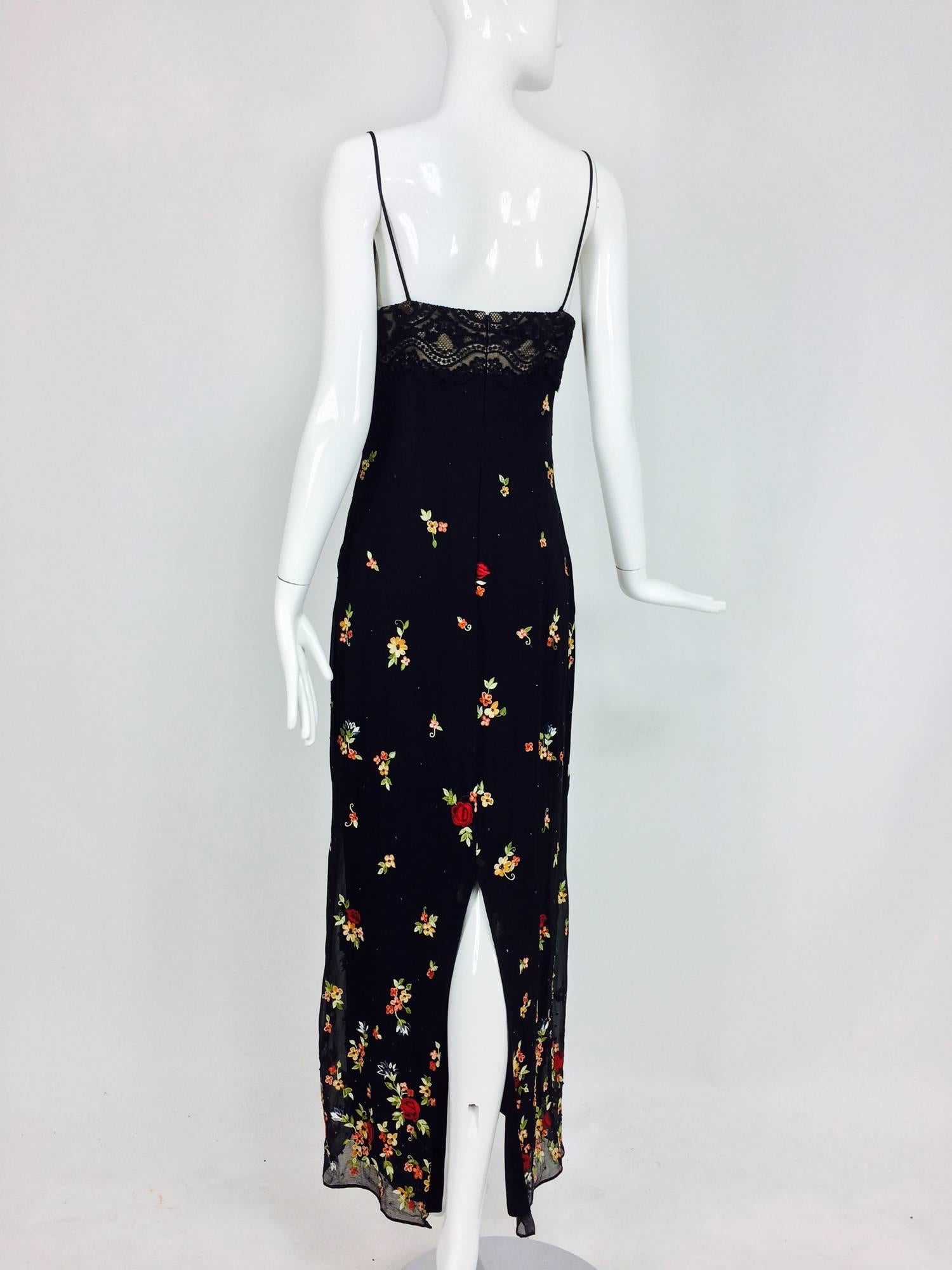 Bellville Sassoon black lace bodice floral silk embroidered chiffon gown 10 In Good Condition In West Palm Beach, FL