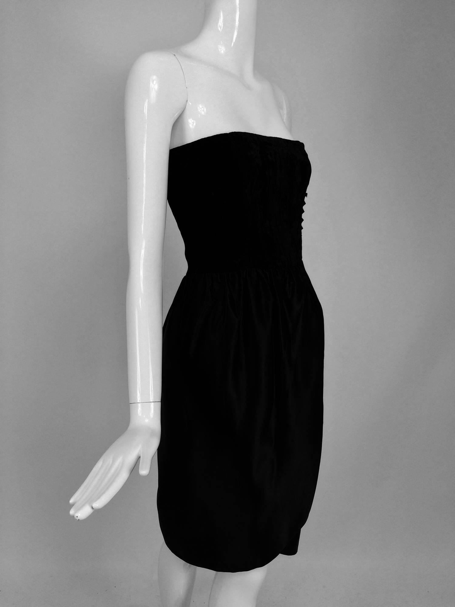 Lanvin numbered Haute couture black silk and velvet strapless cocktail dress  For Sale 4