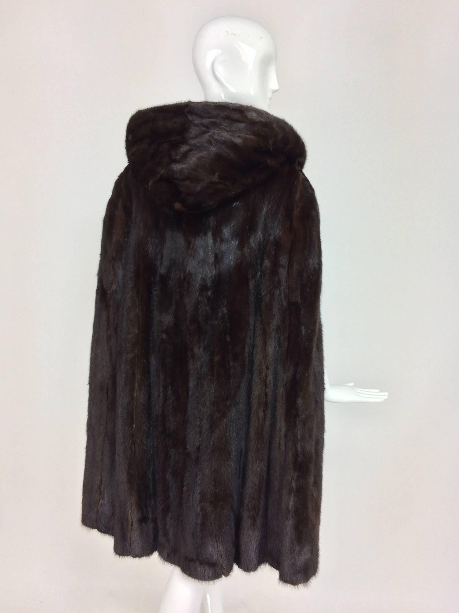 Glossy Dark mink fur hooded cape unique and rare 1960s  5