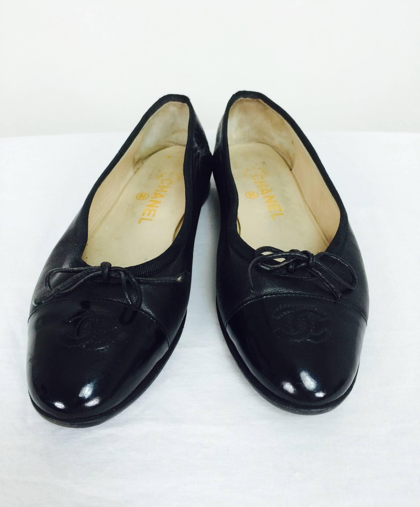Chanel soft black lambskin leather ballet flats 38M 1