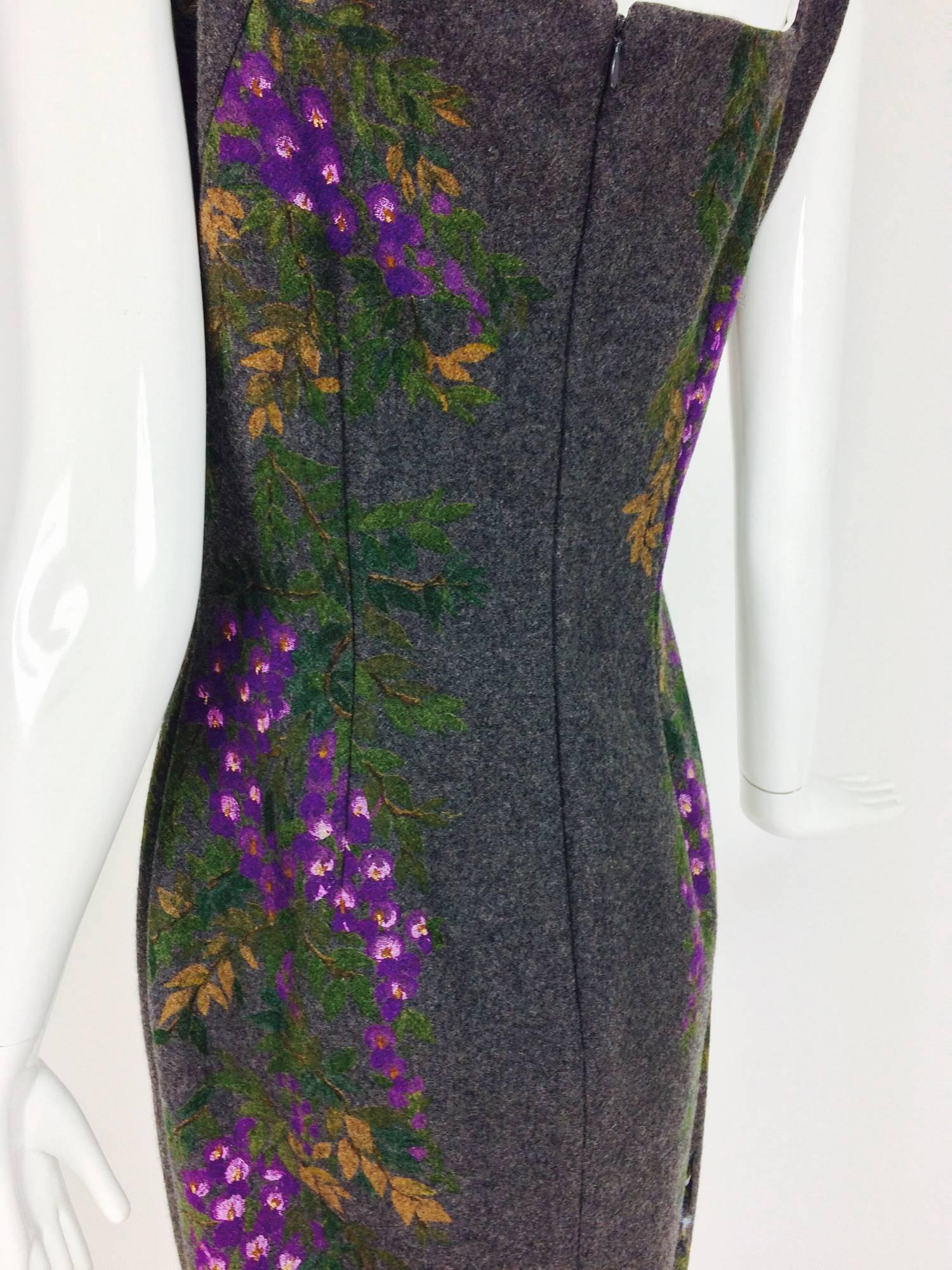 Dolce & Gabbana hand painted wisteria with birds grey flannel sheath dress  In Excellent Condition In West Palm Beach, FL