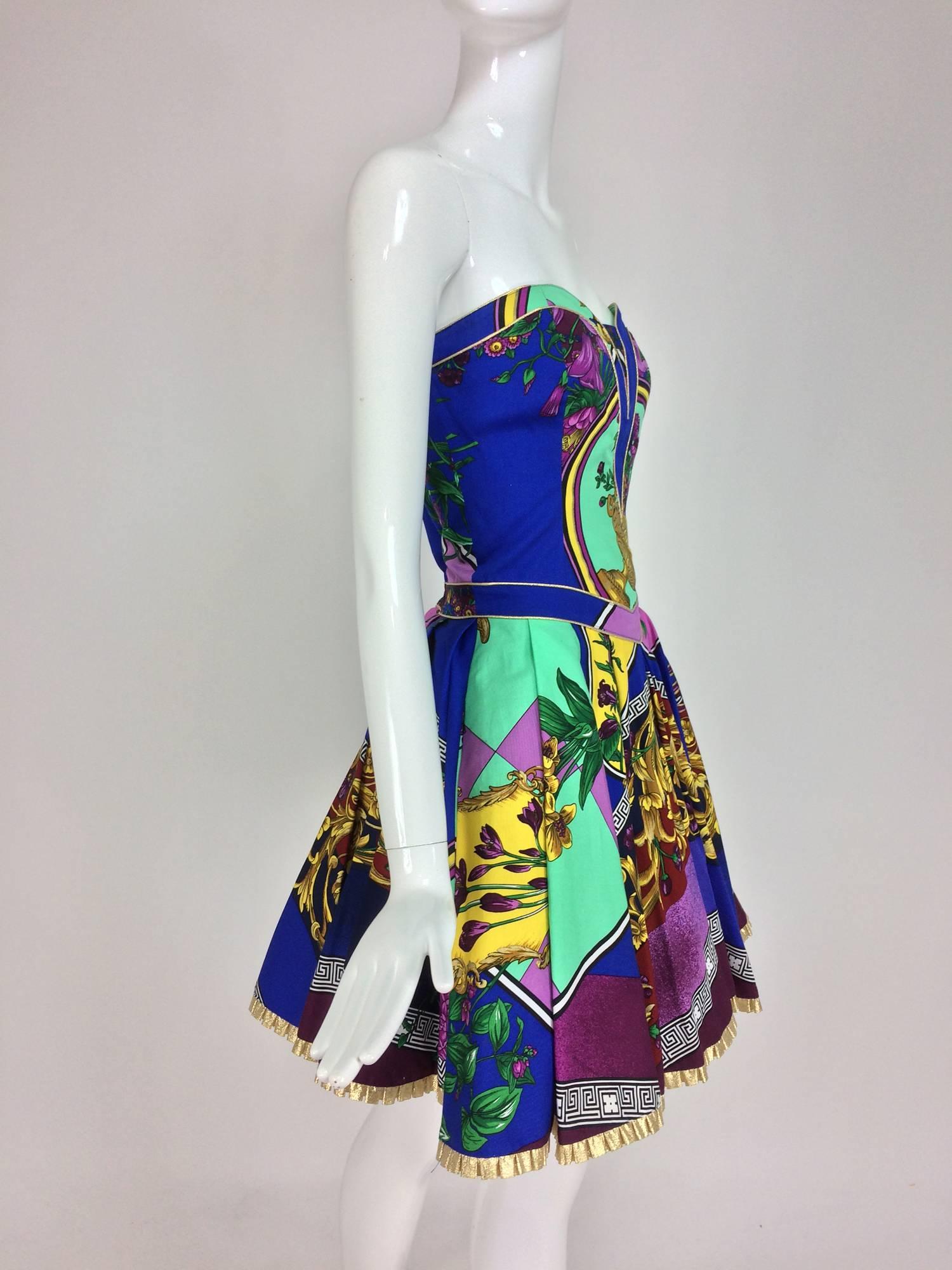 Versace strapless full skirt cotton print mini dress 1990s In Excellent Condition In West Palm Beach, FL