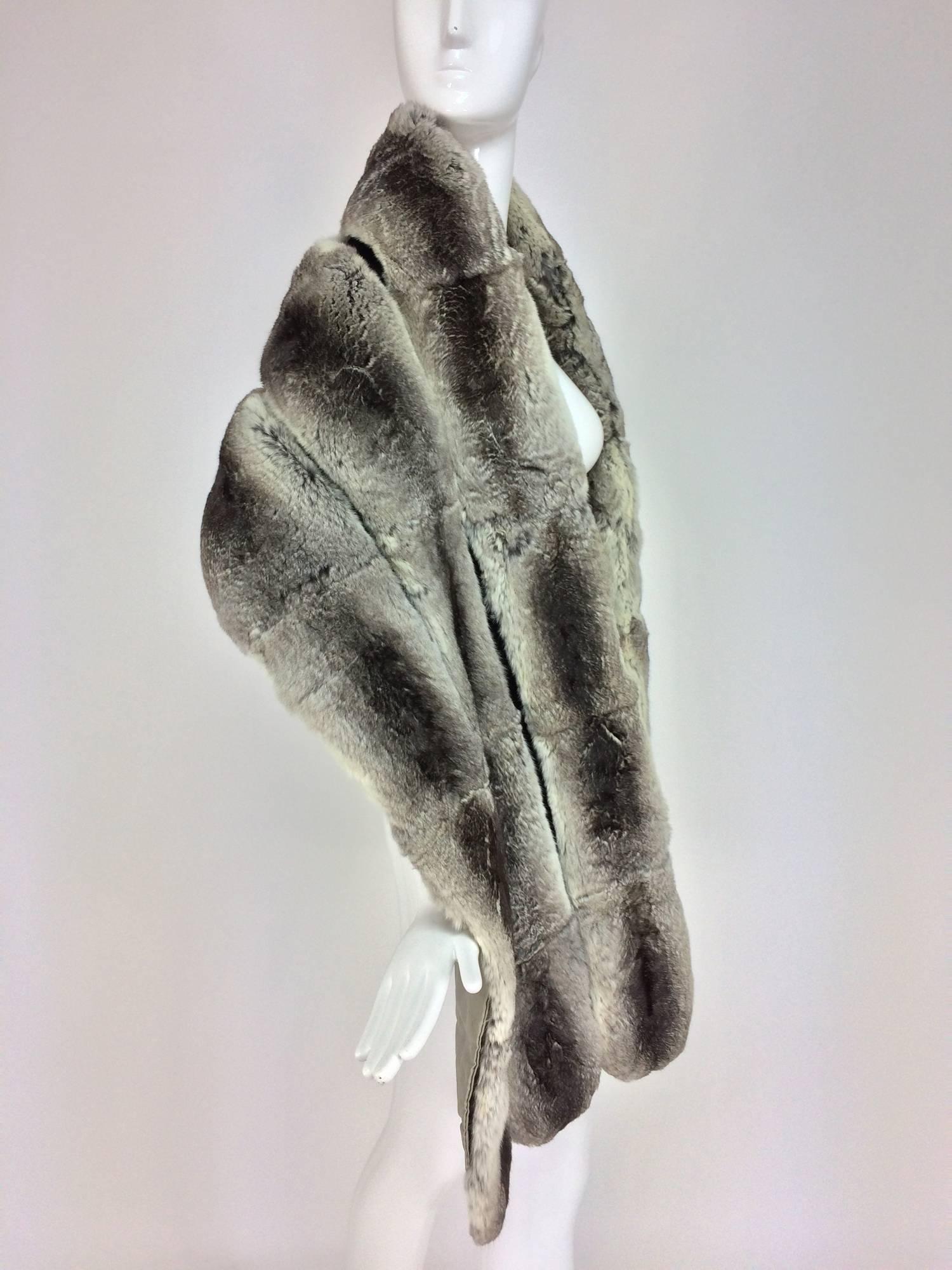 Gray Empress chinchilla fur silk lined stole 1950s