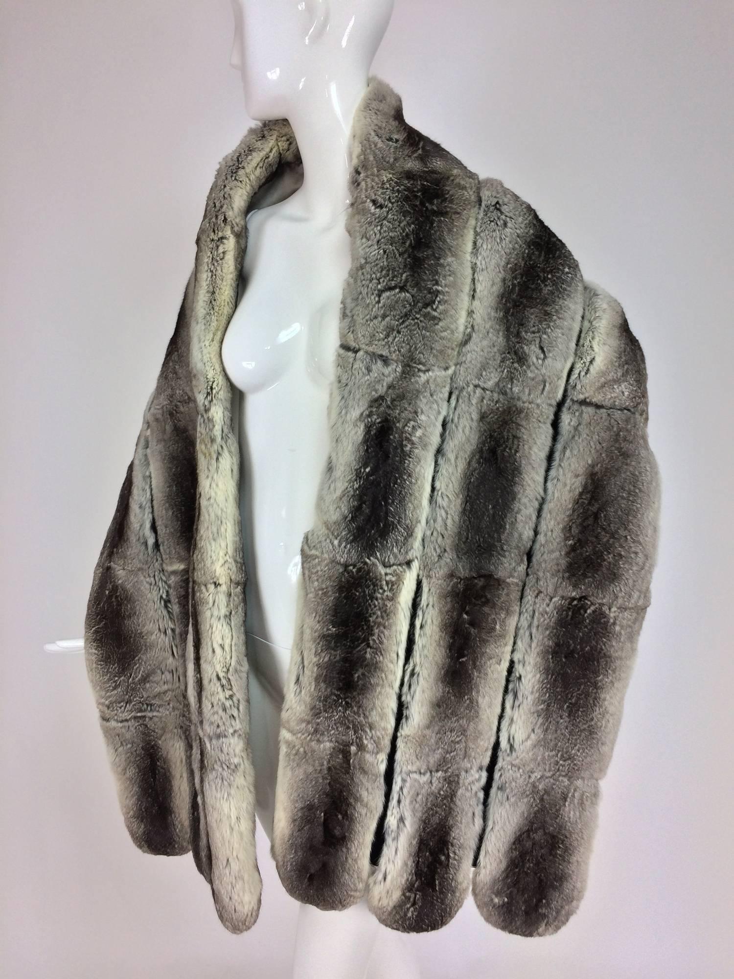 Women's Empress chinchilla fur silk lined stole 1950s