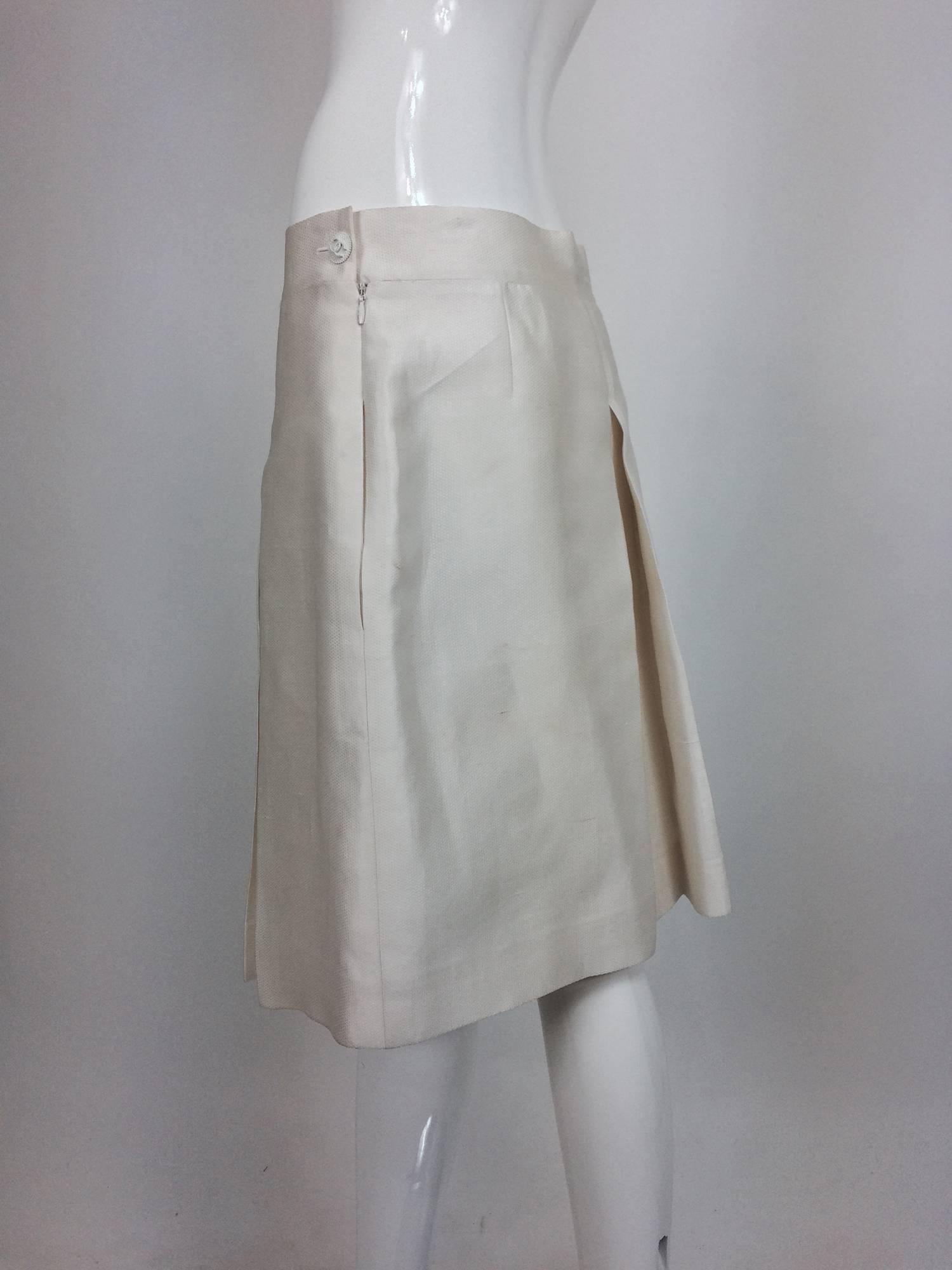 Gray Chanel off white silk cotton pique box pleated skirt 2009