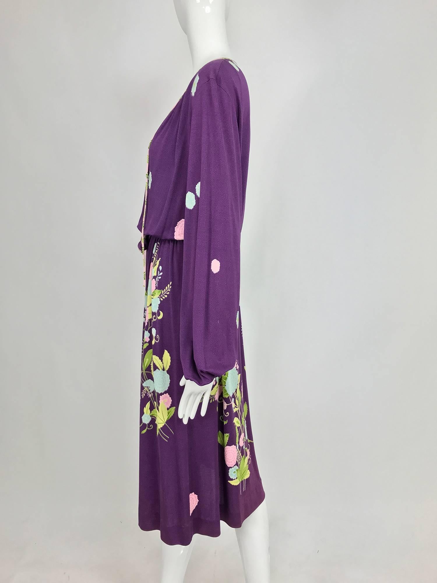 Vintage di Parisini of Santa Margherita aubergine silk print peasant dress 1970s In Excellent Condition In West Palm Beach, FL