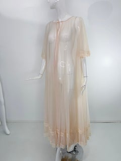 Saks 5th Avenue - Negligé trasparente color rosa pallido degli anni '50