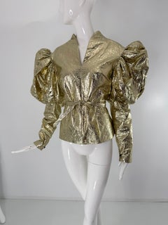 Top vintage de Osman London, de la colección «Structured Runway», con hombros abullonados y acabado dorado metalizado