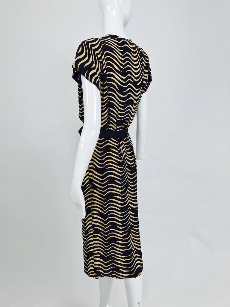 Rare novelty cigarette with smoke print silk dress by Dianne B 1970s at  1stDibs | rare cigarette silks, cigarette dress, smoke print dress