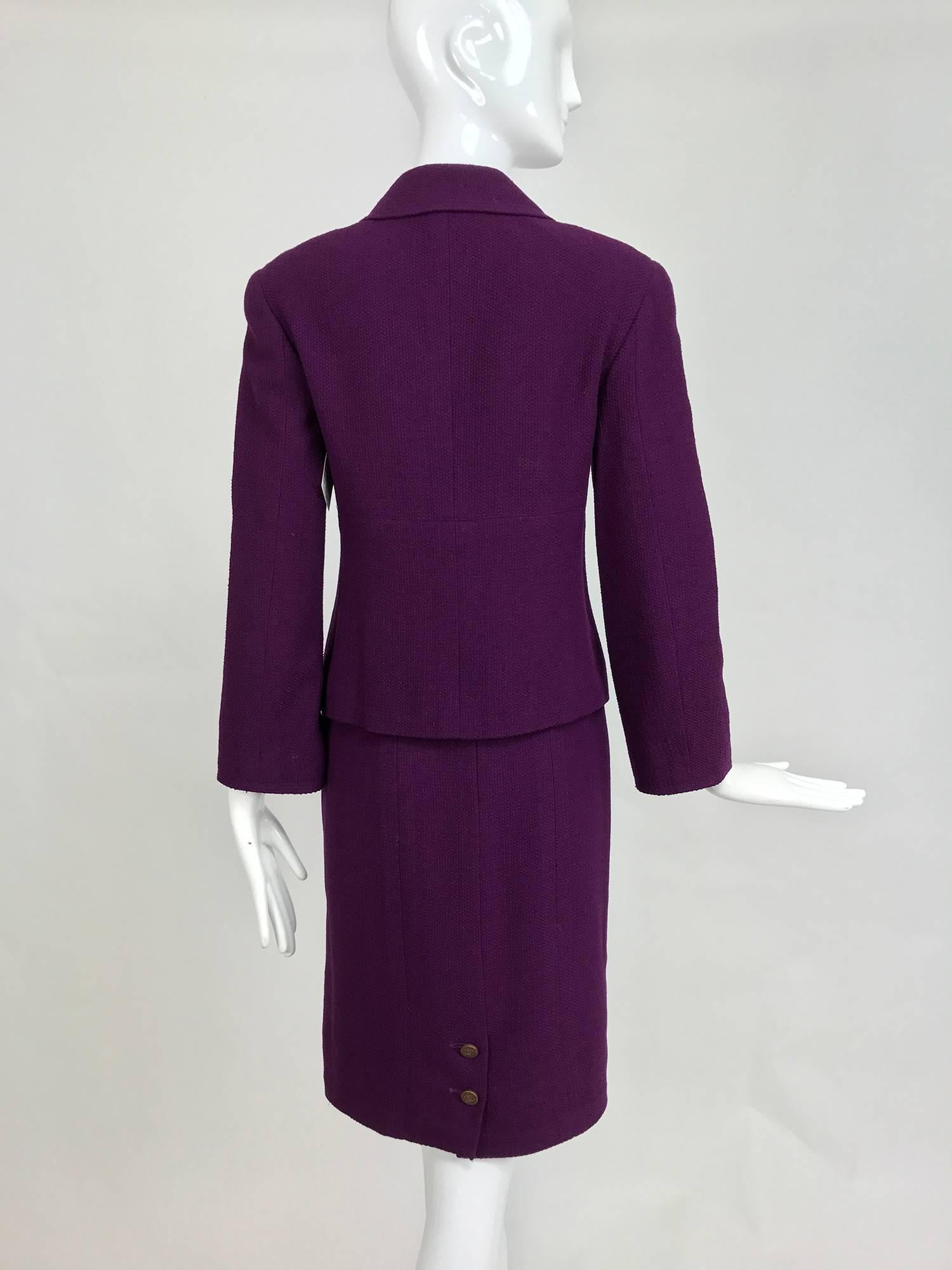 Purple Chanel aubergine boucle classic double breasted skirt suit 1998A For Sale