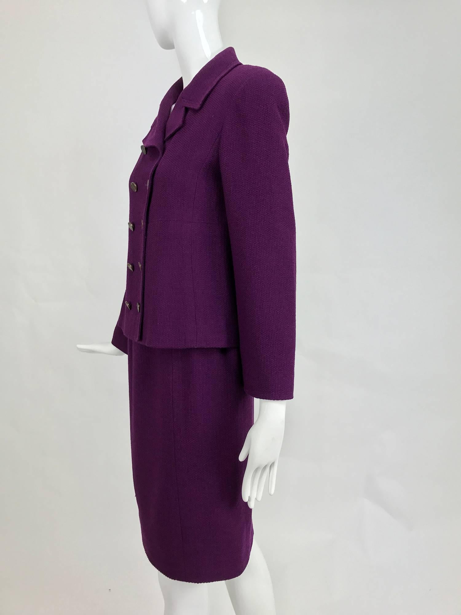 Women's Chanel aubergine boucle classic double breasted skirt suit 1998A For Sale