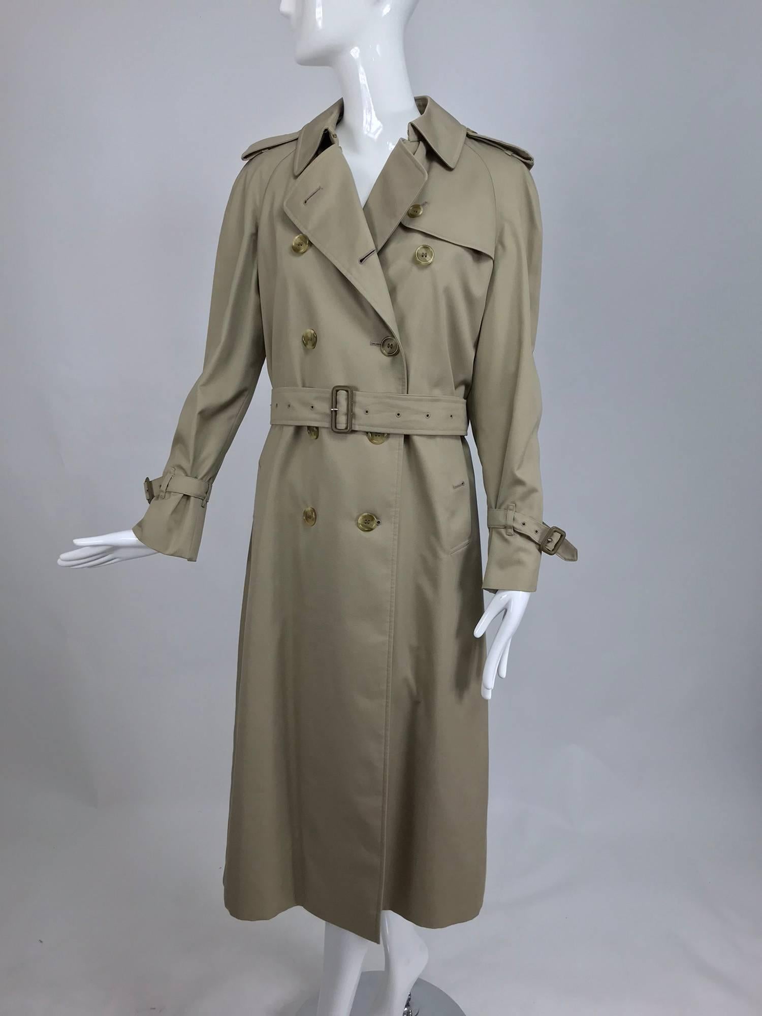 Women's Burberry classic trench coat with removable nova check lining