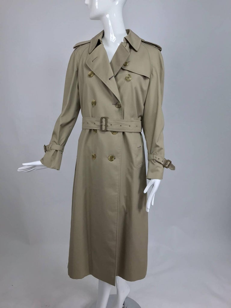 Burberry classic trench coat with removable nova check lining at ...