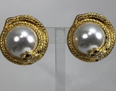 Kenneth Lane large jeweled snake with pearl earrings