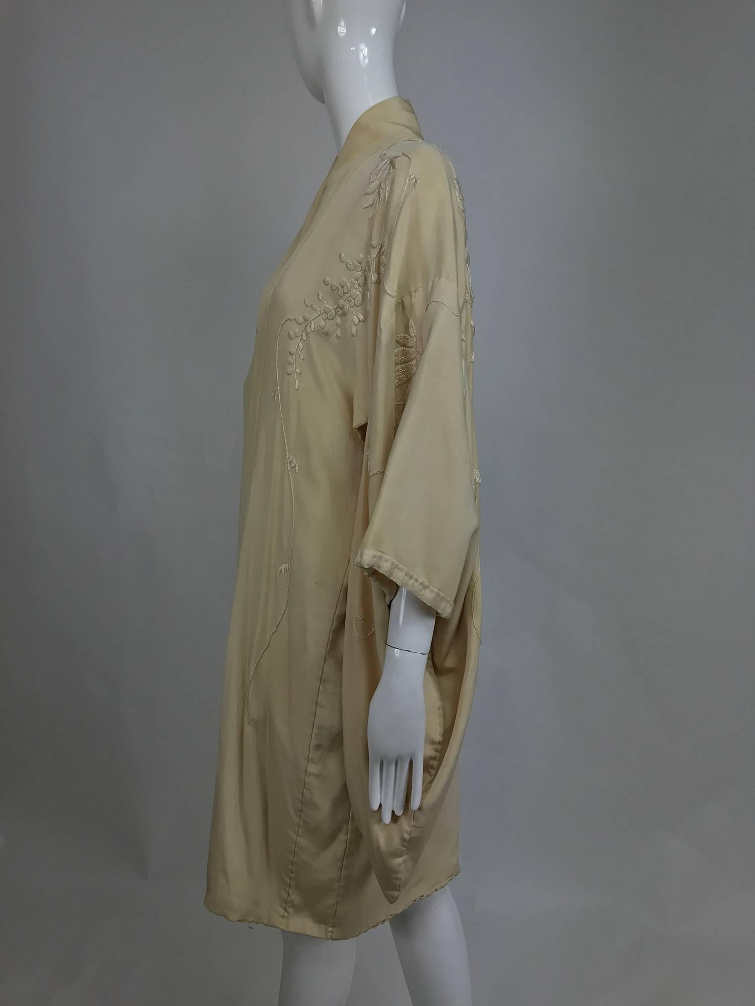 Gray Vintage wisteria embroidered cream silk short kimono 1920s