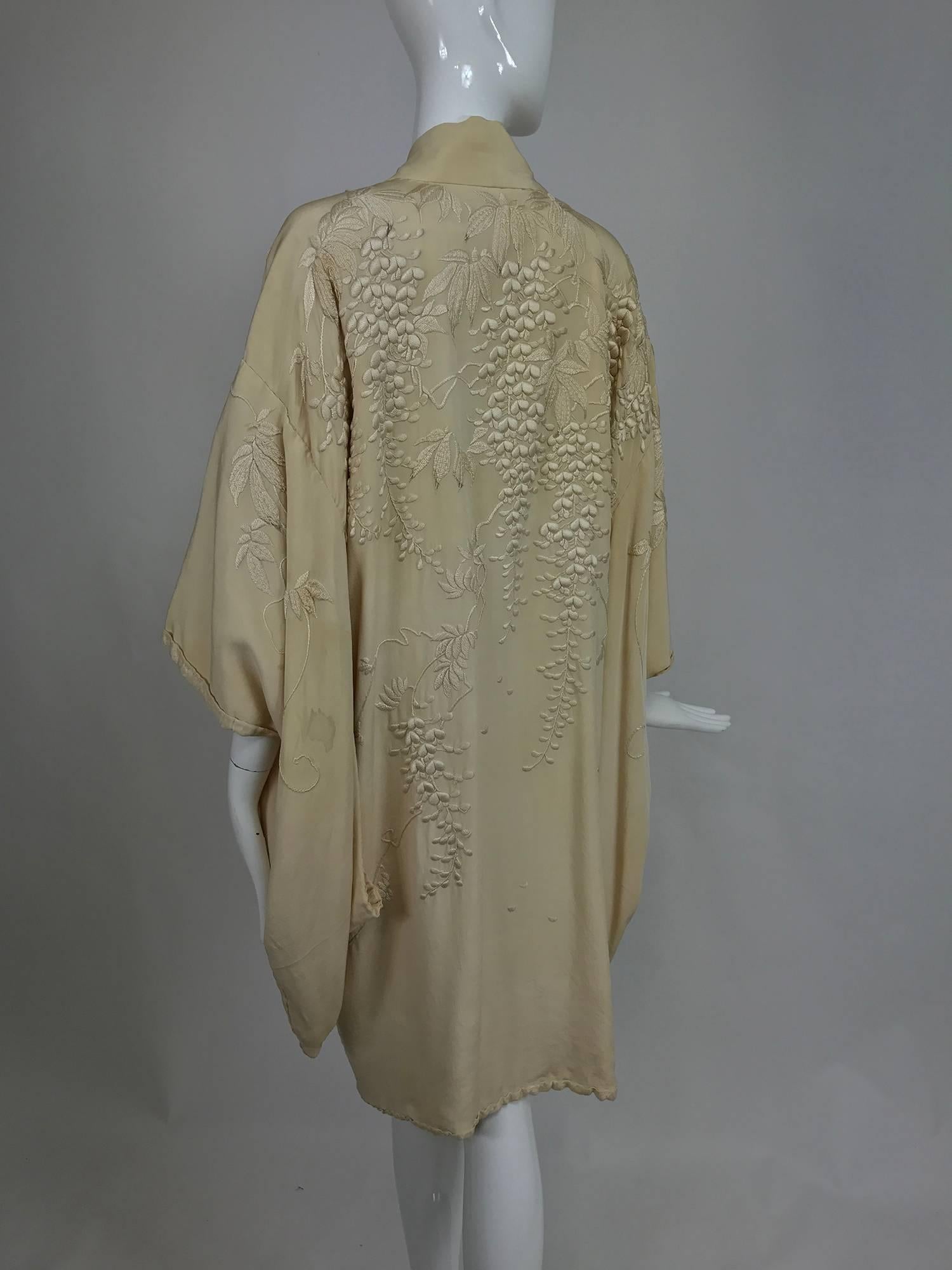 Vintage wisteria embroidered cream silk short kimono 1920s 1