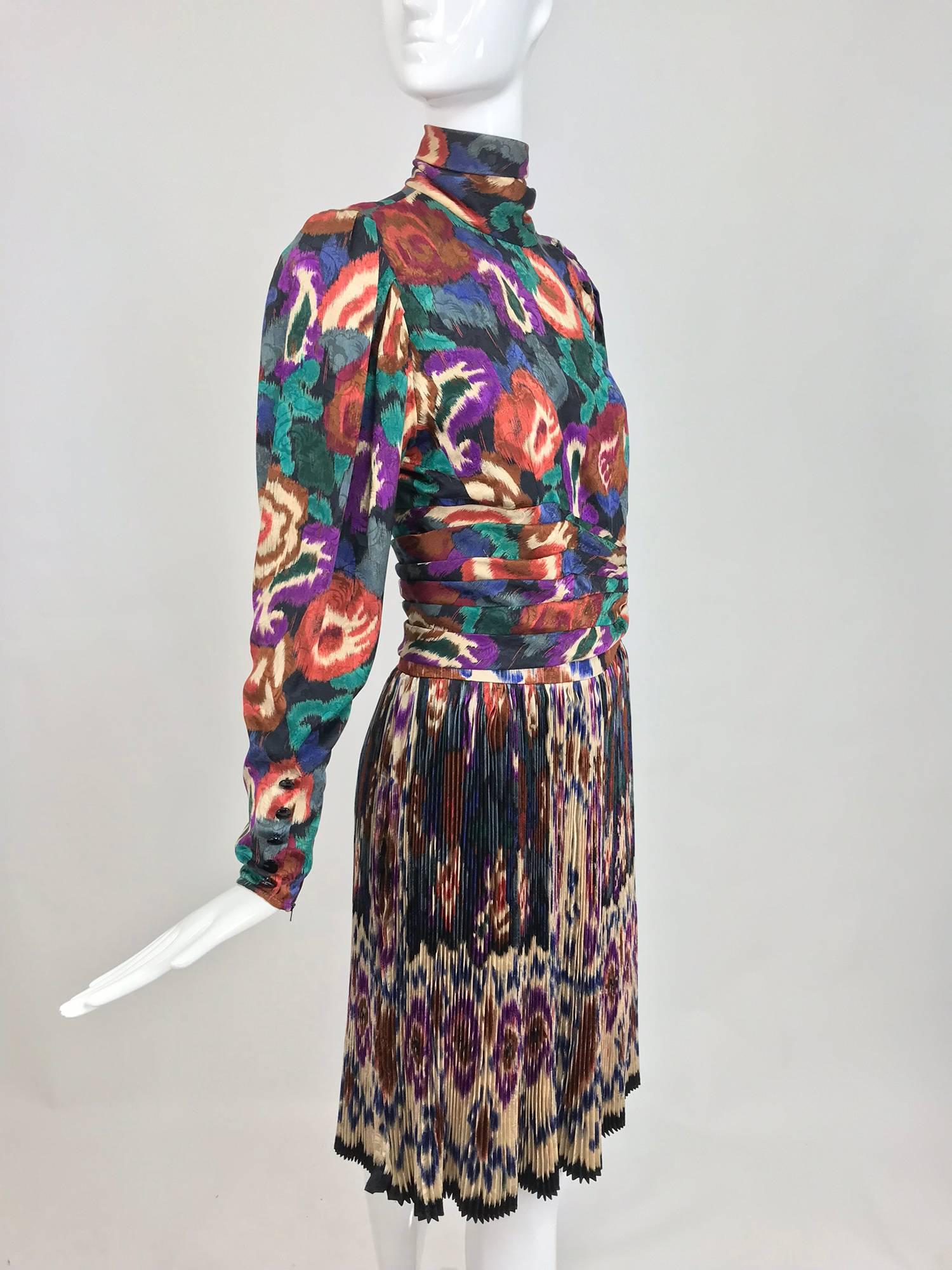 Vintage Ungaro rich silk jacqard ikat print pleated skirt and top 1980s In Excellent Condition In West Palm Beach, FL