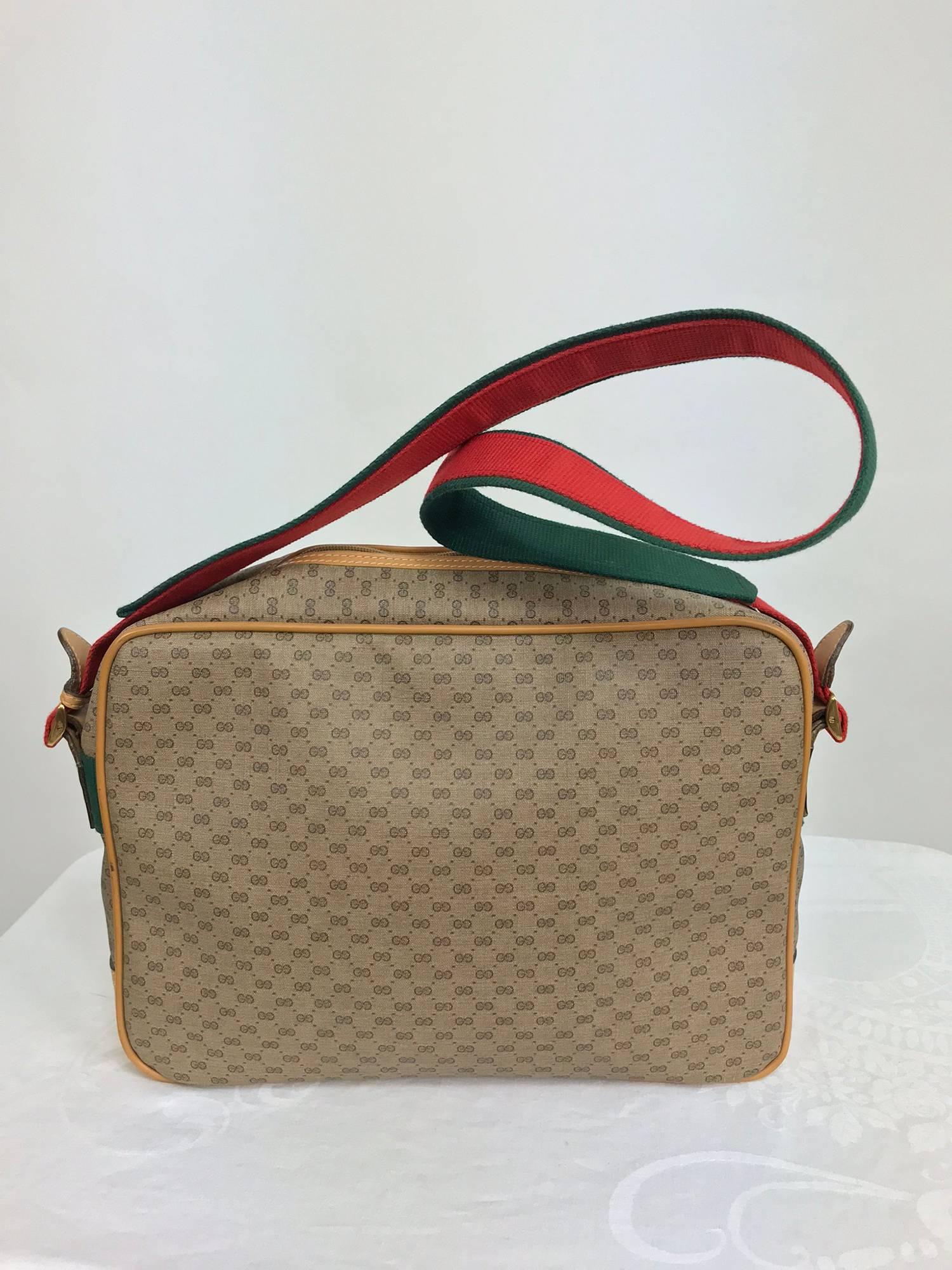 Vitntage Gucci logo coated canvas leather trim shoulder tote 1980s In Excellent Condition In West Palm Beach, FL