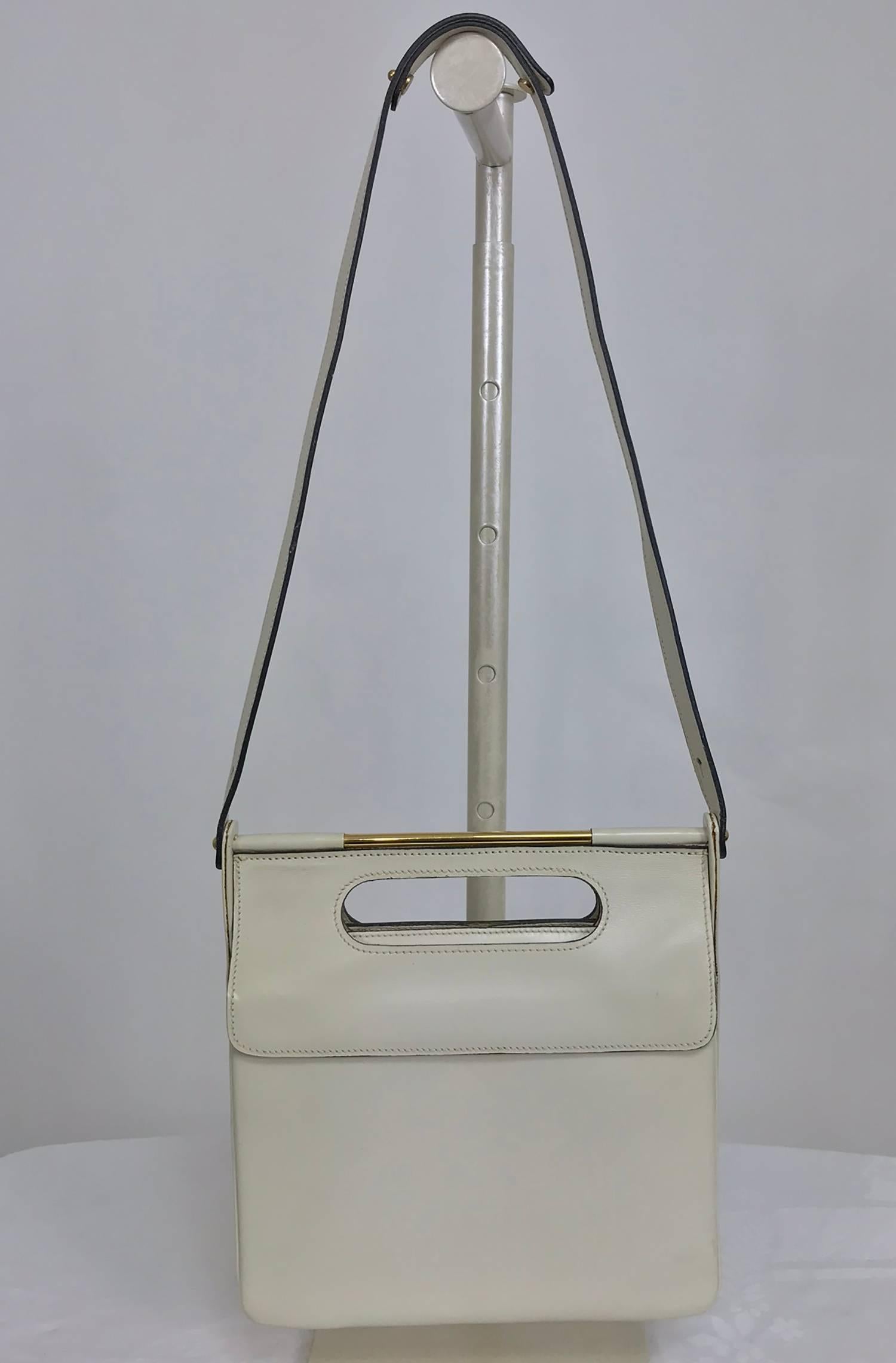 Women's or Men's Vintage Geoffrey Beene bone leather gold hardware shoulder bag 1970s