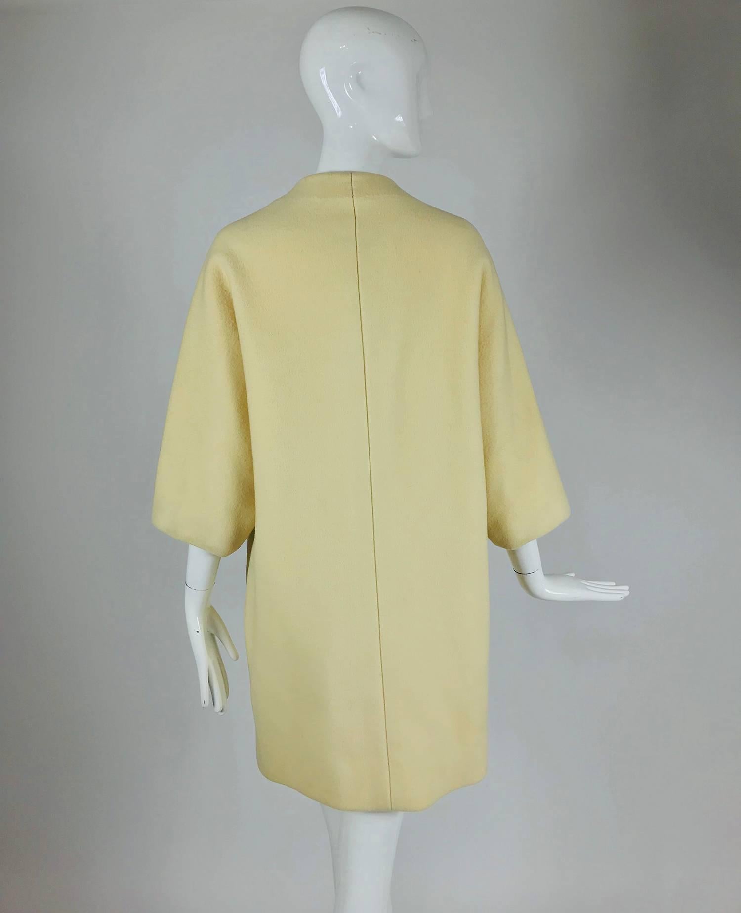 Women's Vintage Teal Traina Winter White Bat Wing coat 1960s