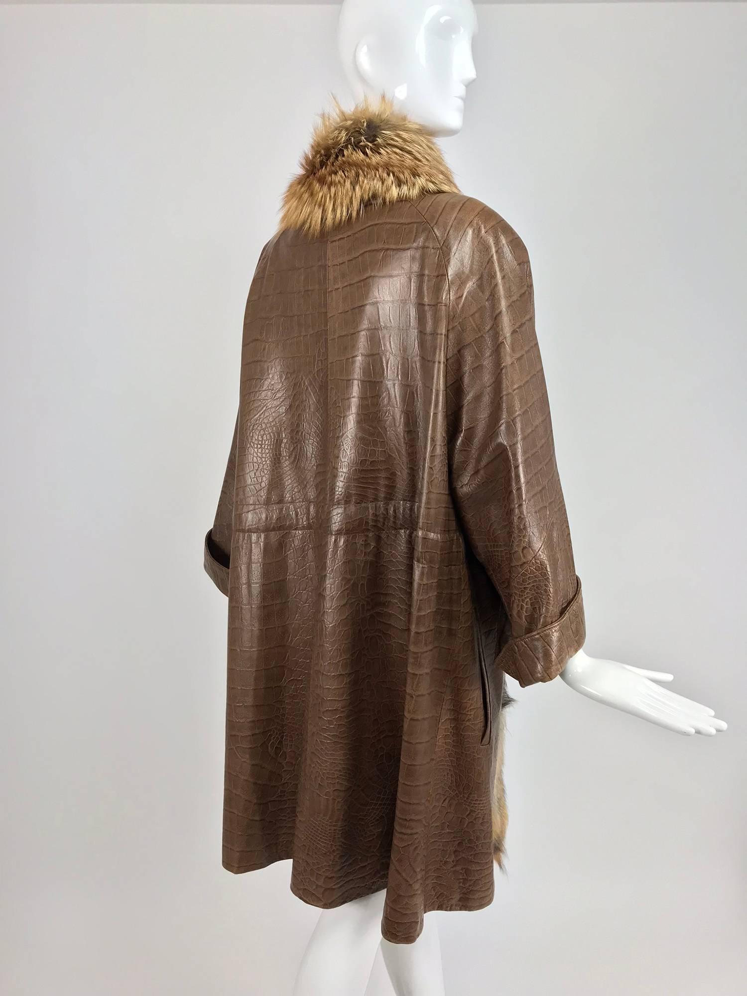 Amen Wardy embossed leather alligator coat with red fox fur trim 1980s In Excellent Condition In West Palm Beach, FL