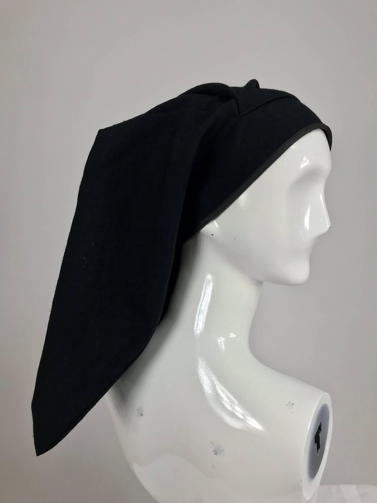 Comme des Garcons black wool asymmetrical hat In Excellent Condition In West Palm Beach, FL