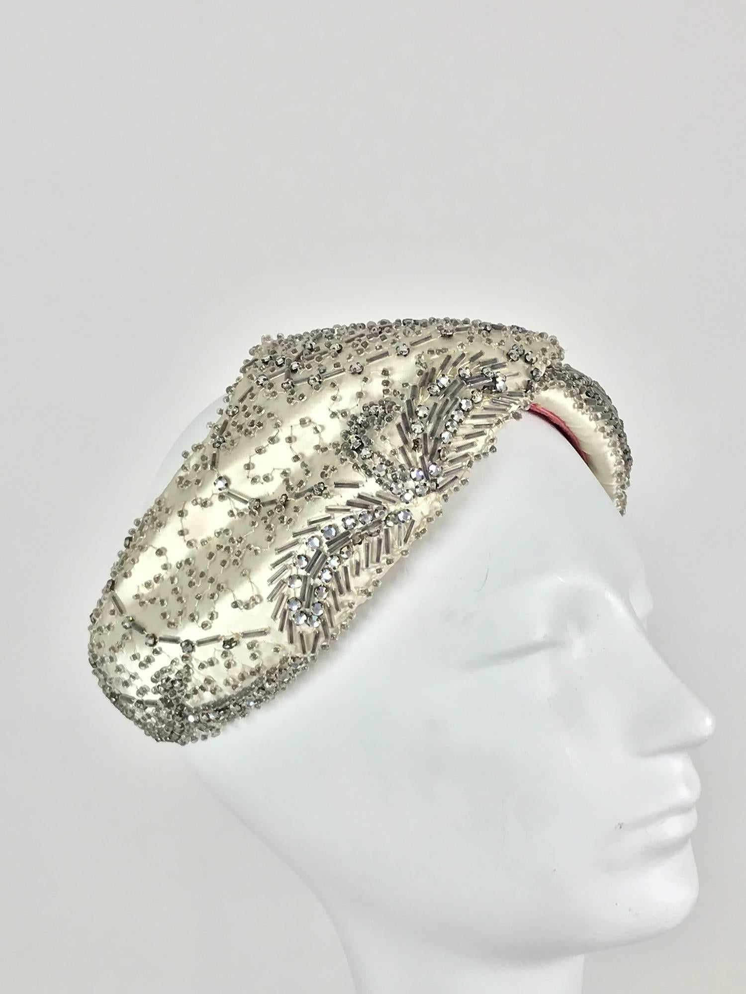 Designed by Lora rhinestone and beaded cocktail hat, 1950s In Excellent Condition In West Palm Beach, FL