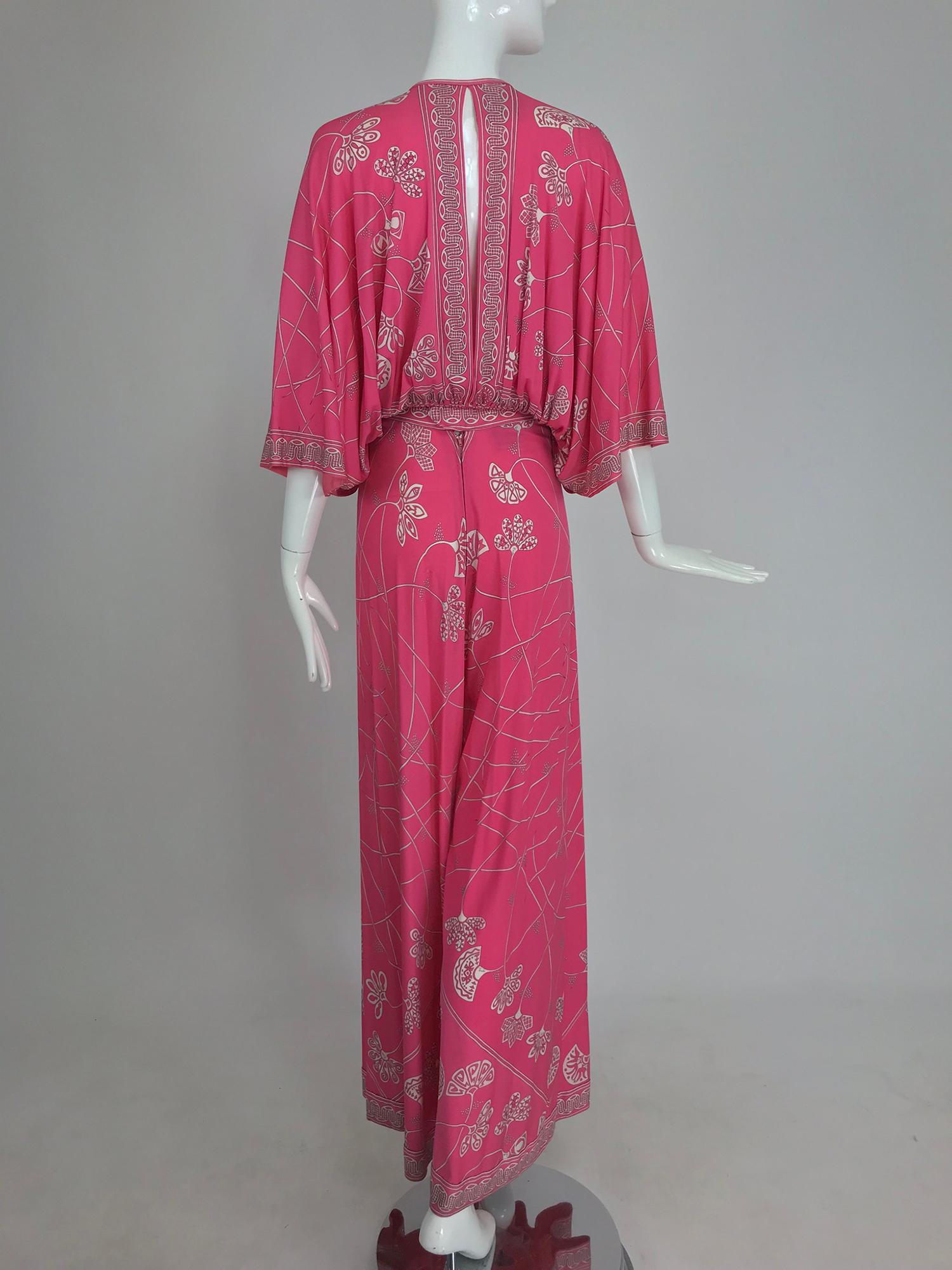 Emilio Pucci silk jersey plunge top and palazzo trousers, 1970s In Excellent Condition In West Palm Beach, FL