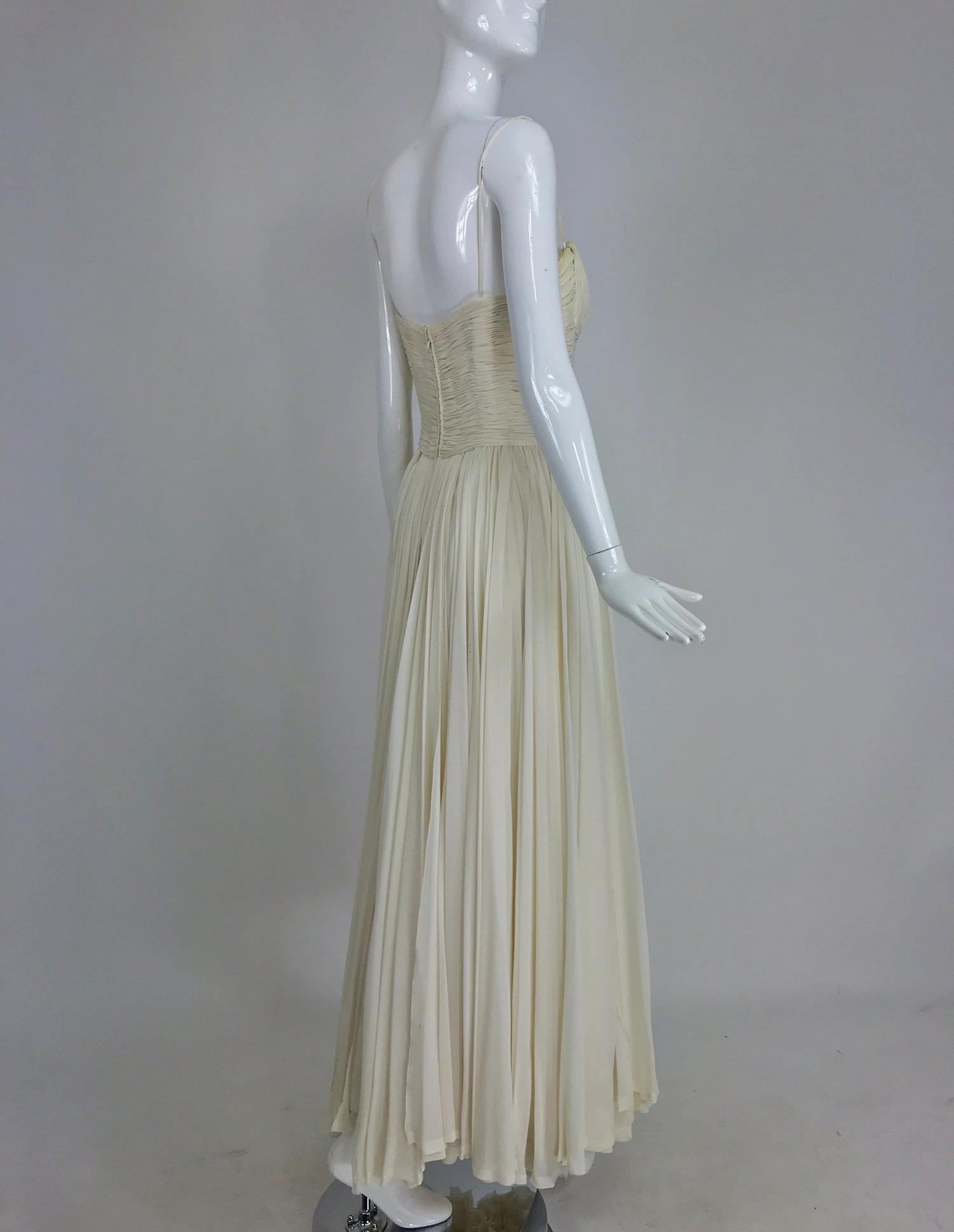  Fernanda Gattinoni Couture Ivory pleated silk chiffon evening gown 1950s 4