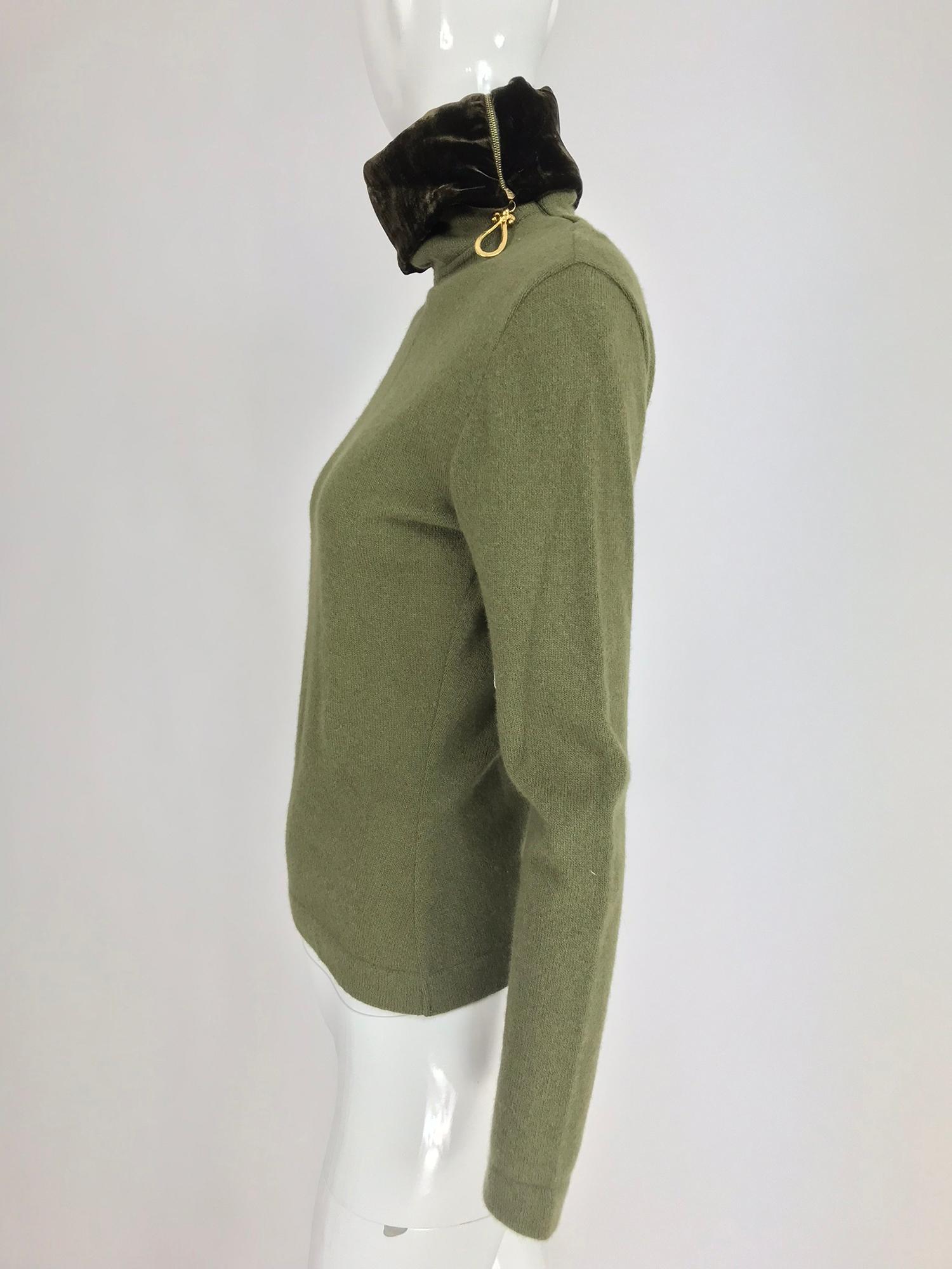 Gianfranco Ferre Olive Velvet and Fur Trimmed quilted jacket and sweater 1990s 9