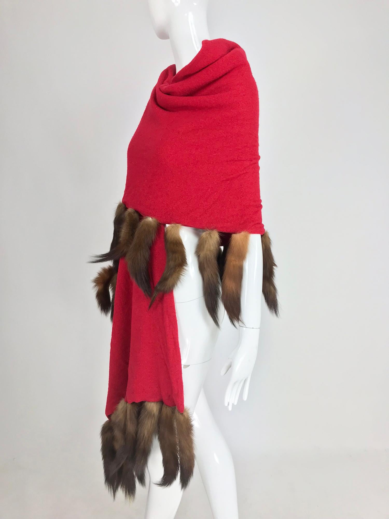 Adrienne Landau Red Wool Knit shawl with mink tail trim 1980s In Good Condition In West Palm Beach, FL