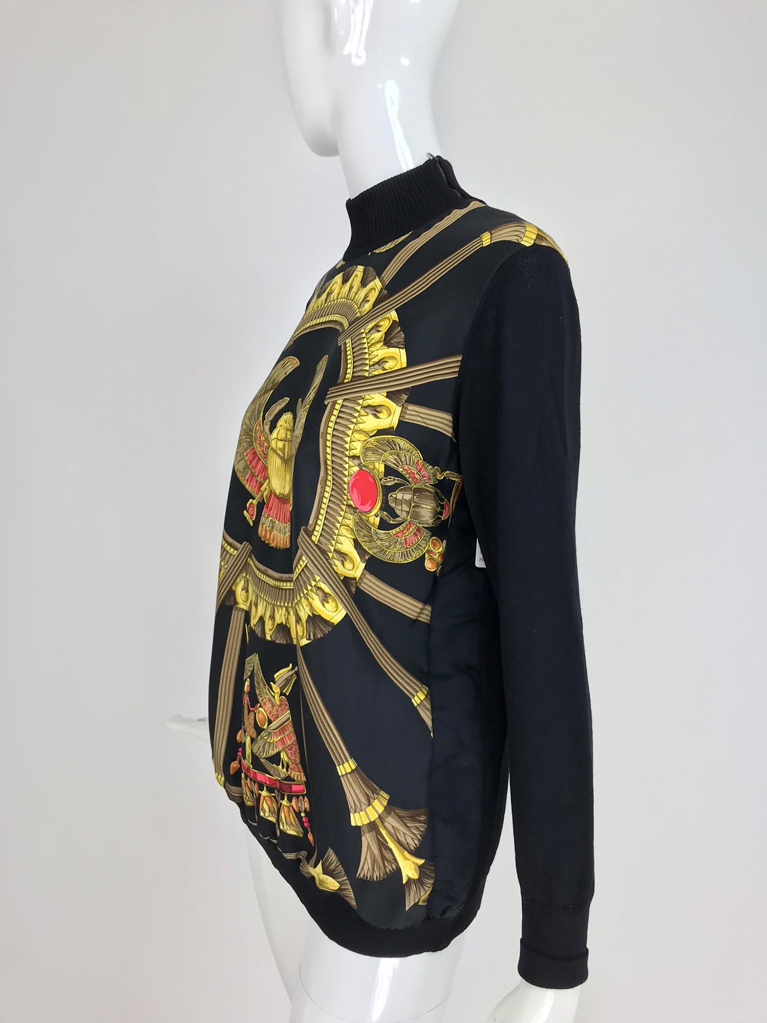 Hermes Scarab Scarabees et Pectoraux black silk twill scarf sweater 1970s Rare In Good Condition In West Palm Beach, FL