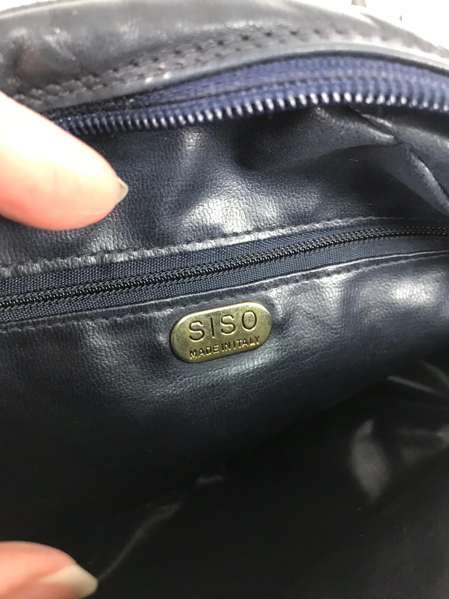 SISO Italy Navy Lambskin quilted leather round shoulder bag 1980s 1