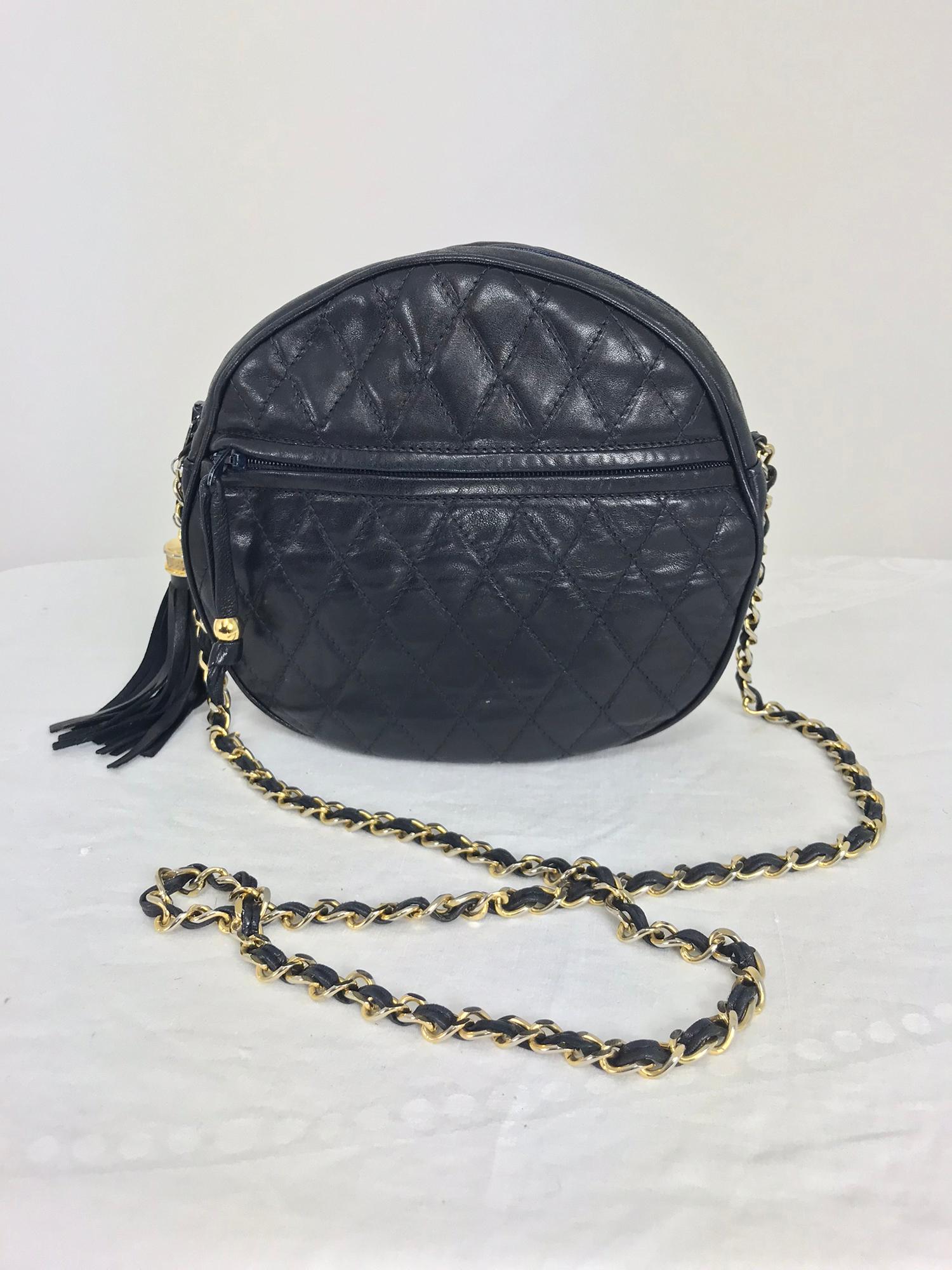 SISO Italy Navy Lambskin quilted leather round shoulder bag 1980s 2