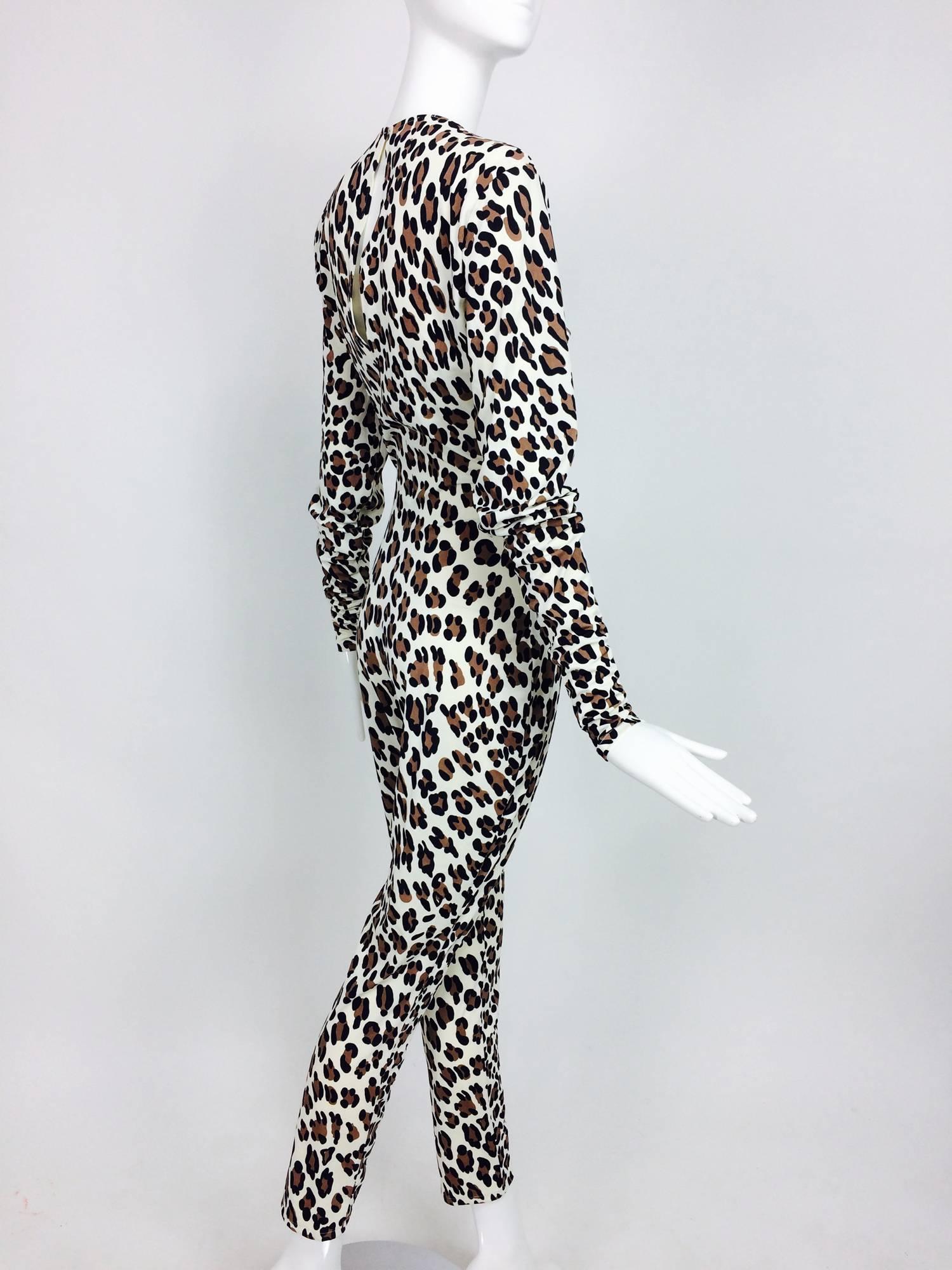 Vintage Norma Kamali Leopardenmuster Catsuit 1980s im Zustand „Hervorragend“ in West Palm Beach, FL