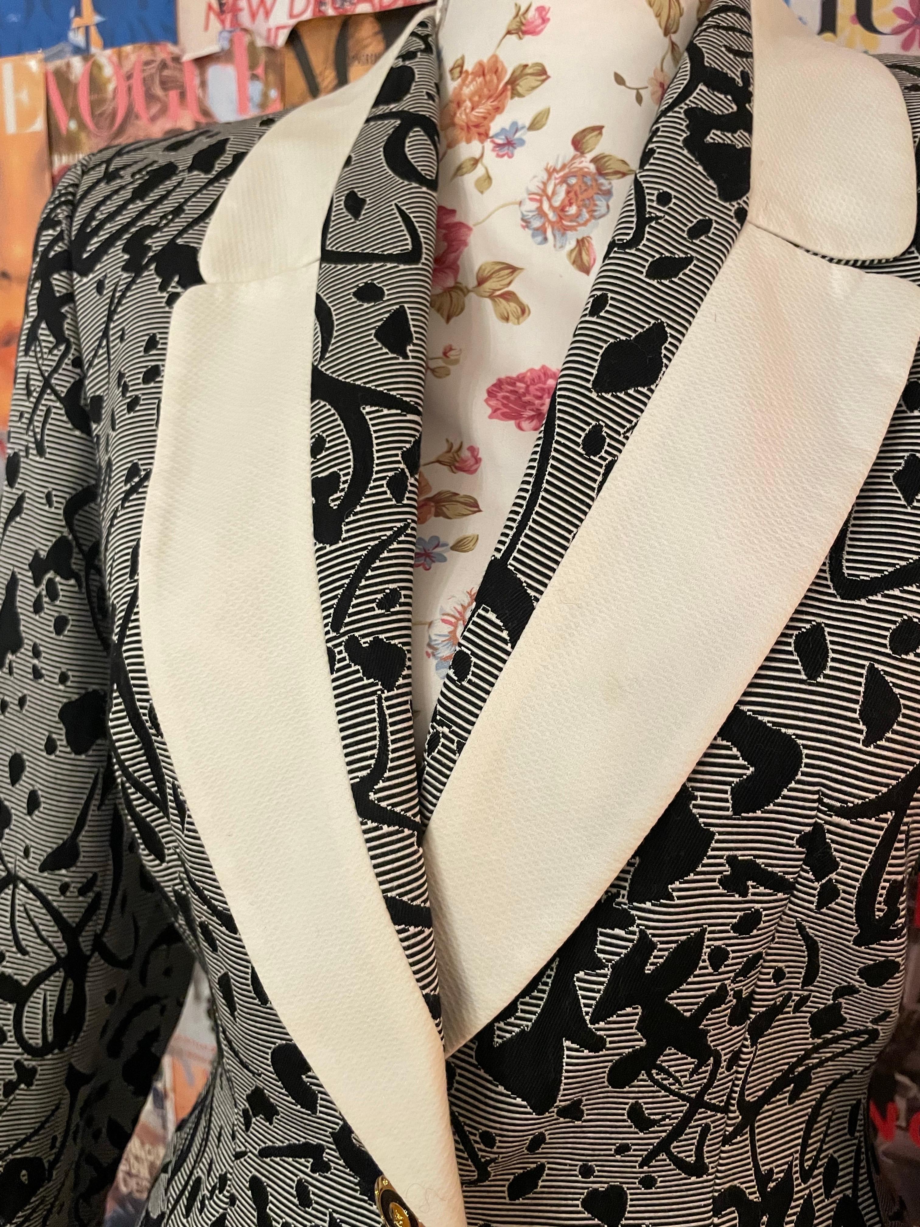 1990's Vintage Escada by Margaretha Ley skirt suit For Sale 2