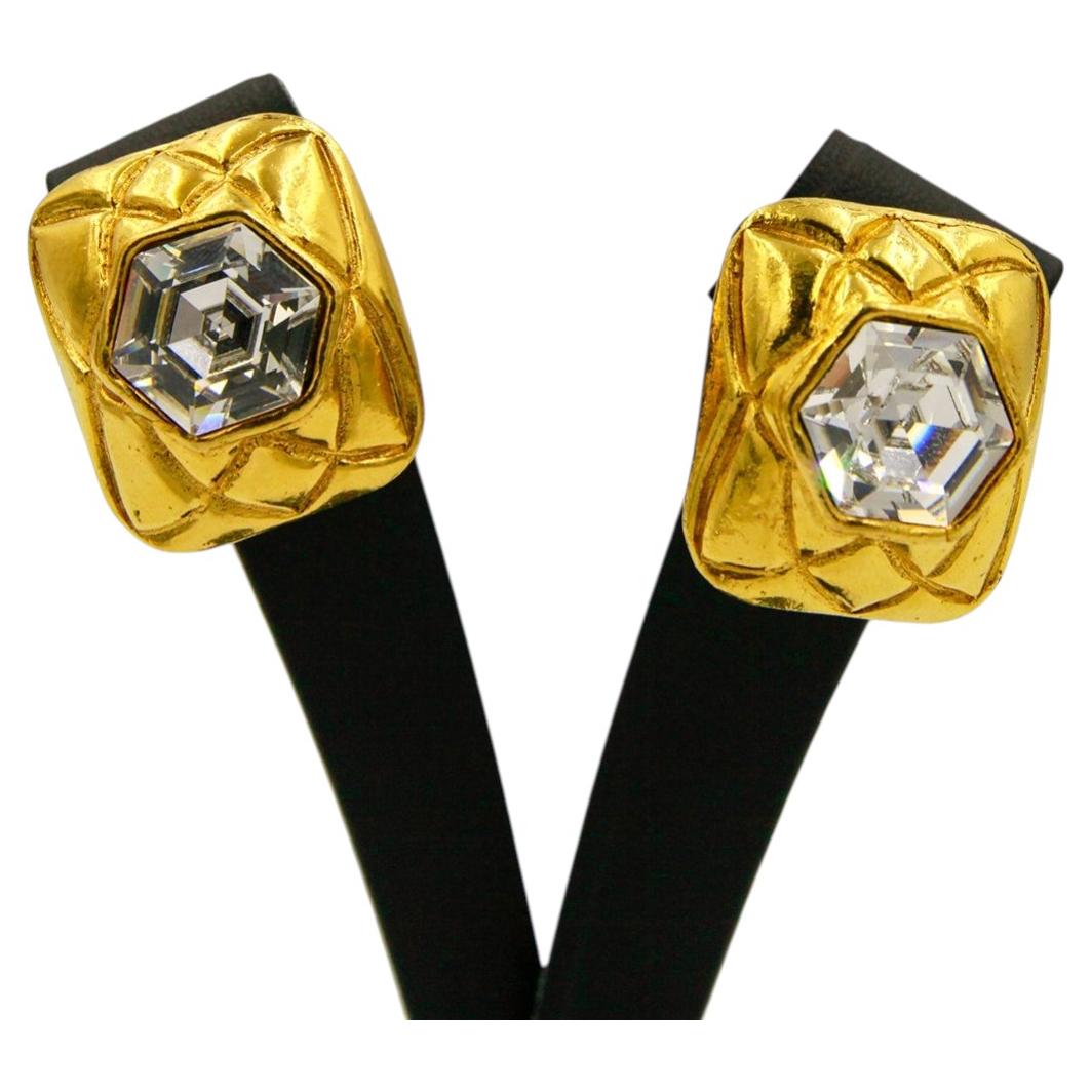 Vintage-Clip-Ohrringe von Chanel mit geometrischem Strassmuster, 1970er Jahre im Angebot