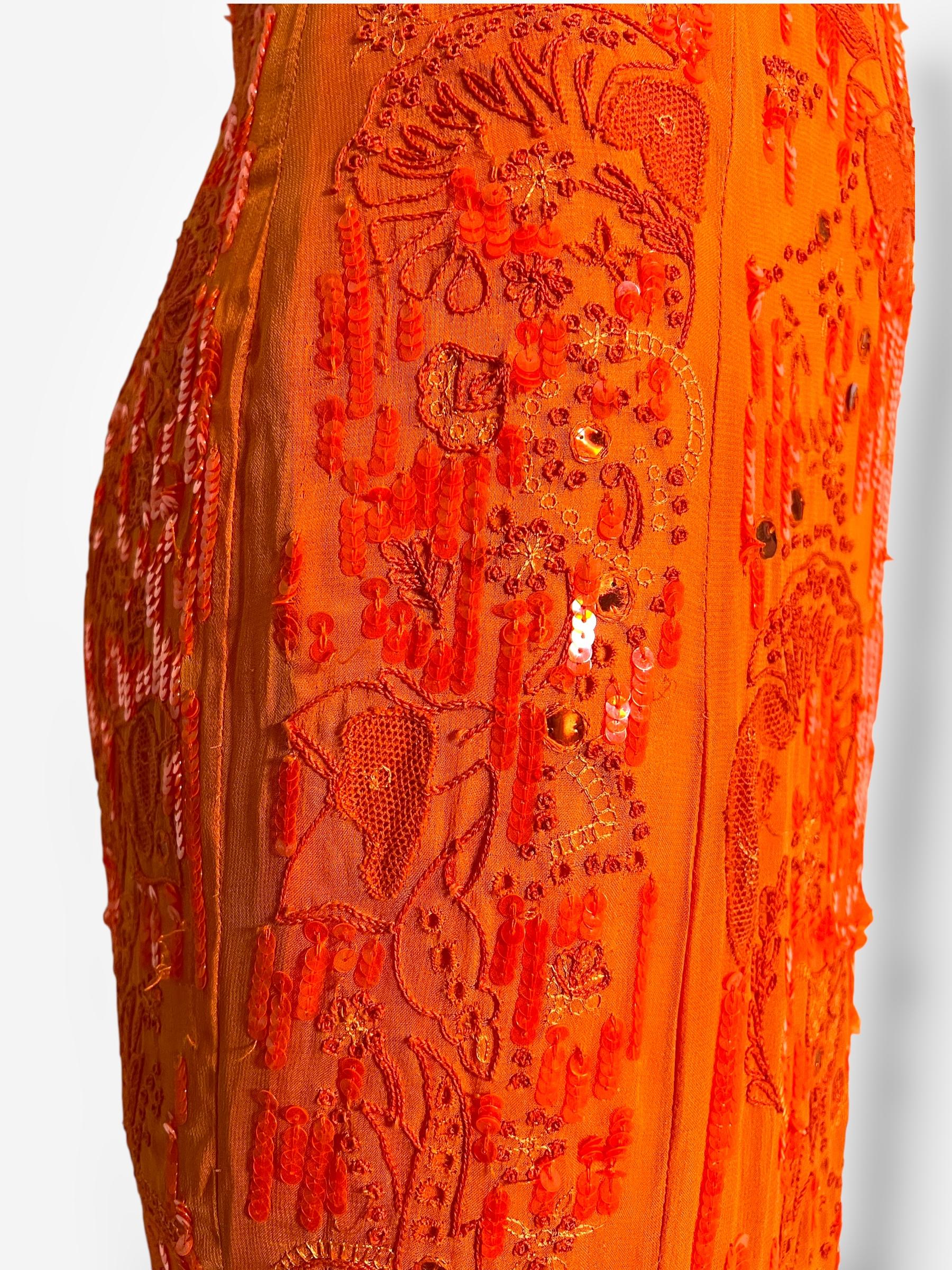 Robe à ornements Roberto Cavalli, 2009, neuve avec étiquettes en vente 12