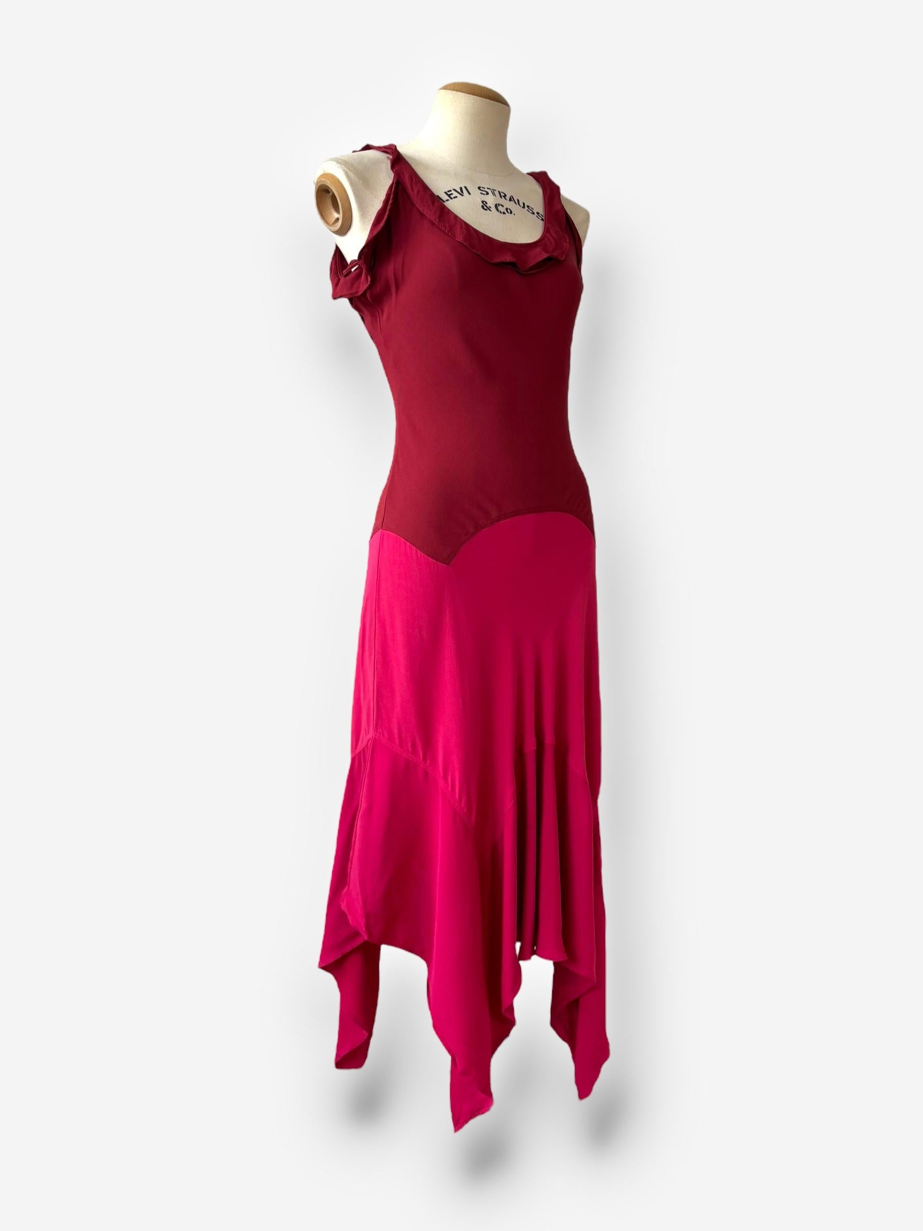 Robe asymétrique Yves Saint Laurent by Tom Ford, 2004 Printemps / Été en vente 3