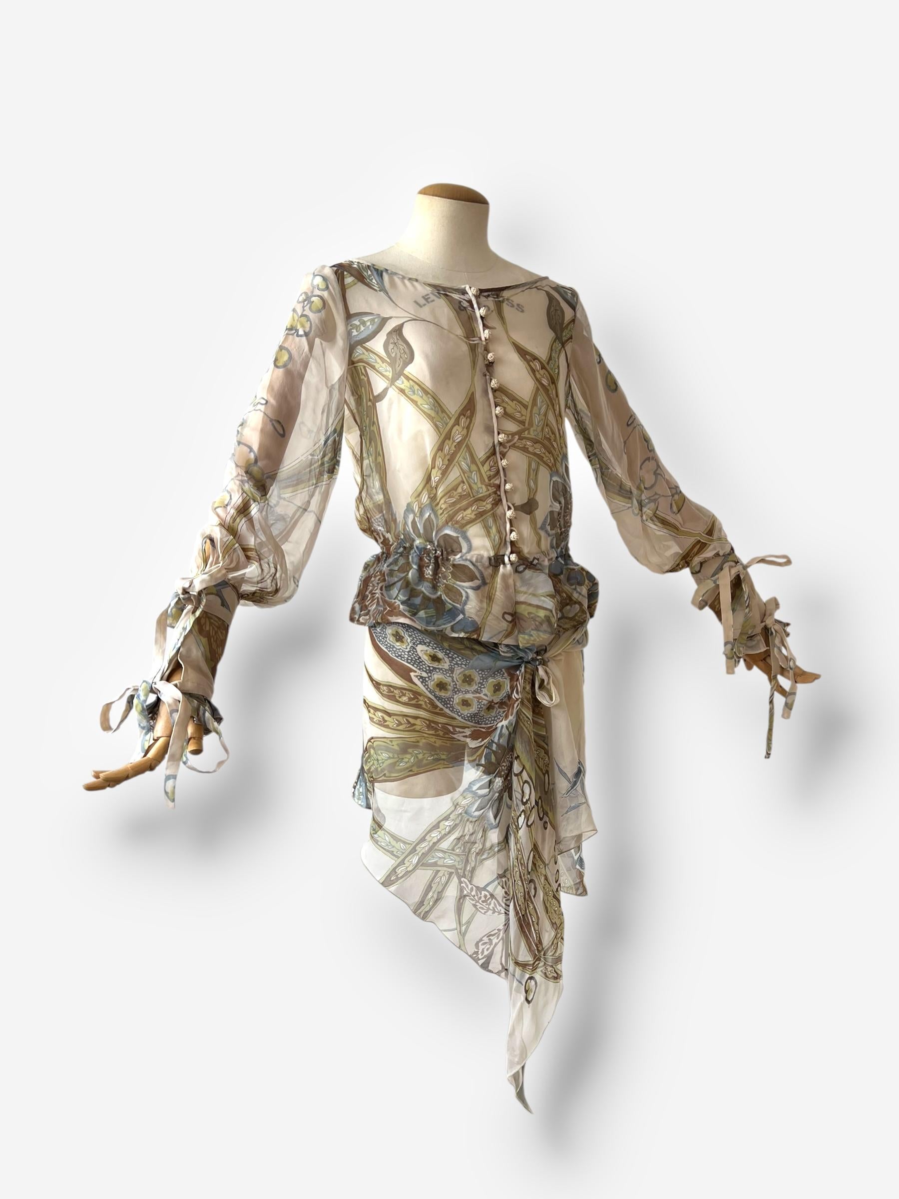 Ensemble top et foulard en soie imprimée Valentino, circa early 2000s (c. 2003) Bon état - En vente à CAPELLE AAN DEN IJSSEL, ZH