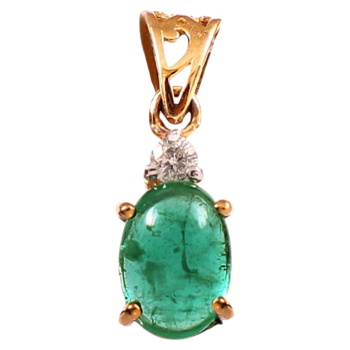 IGI Certified Natural Diamond cabochon Emerald Diamond Hallmark 18K Gold Pendant