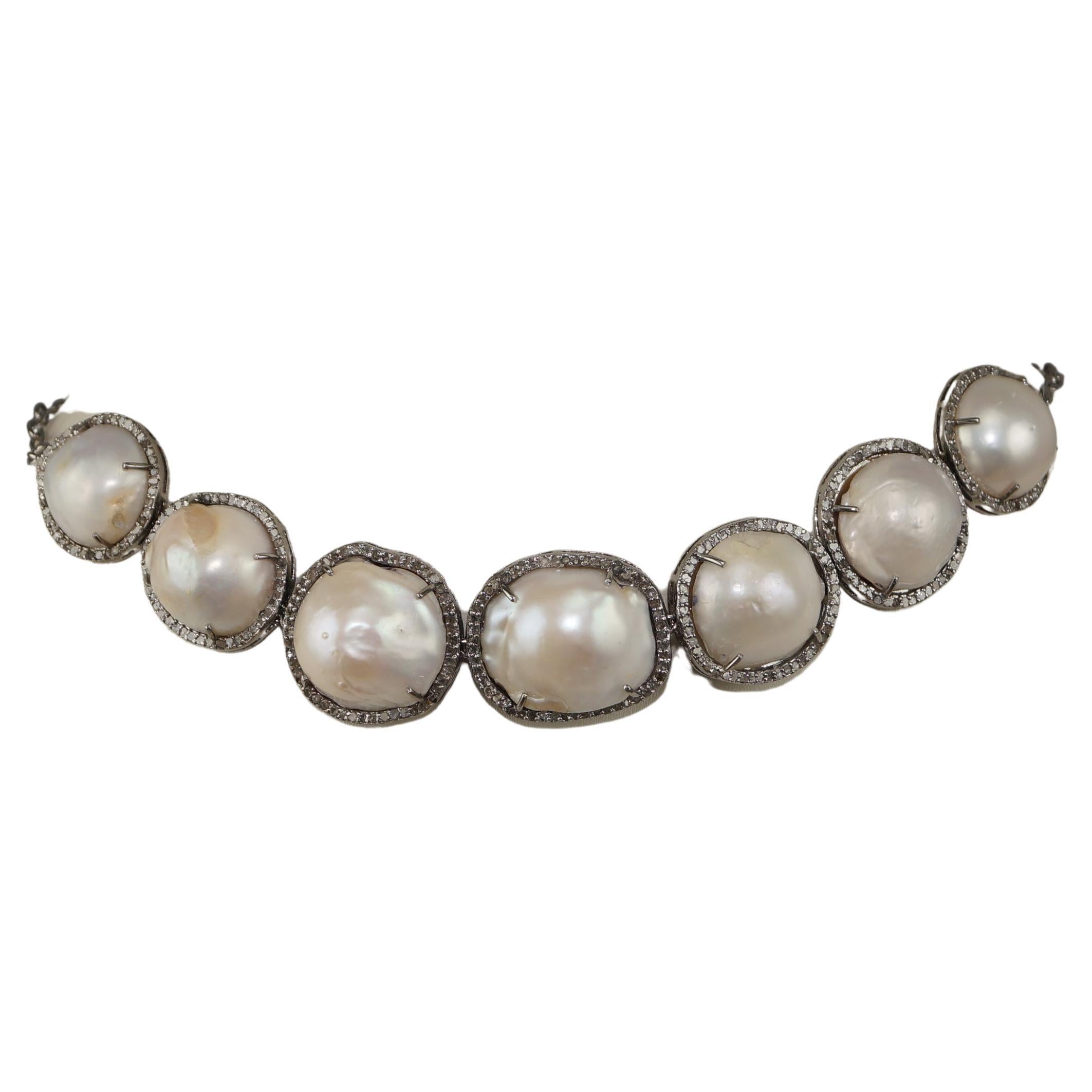 Luxurious Natural baroque pearls pave diamonds sterling silver necklace For Sale
