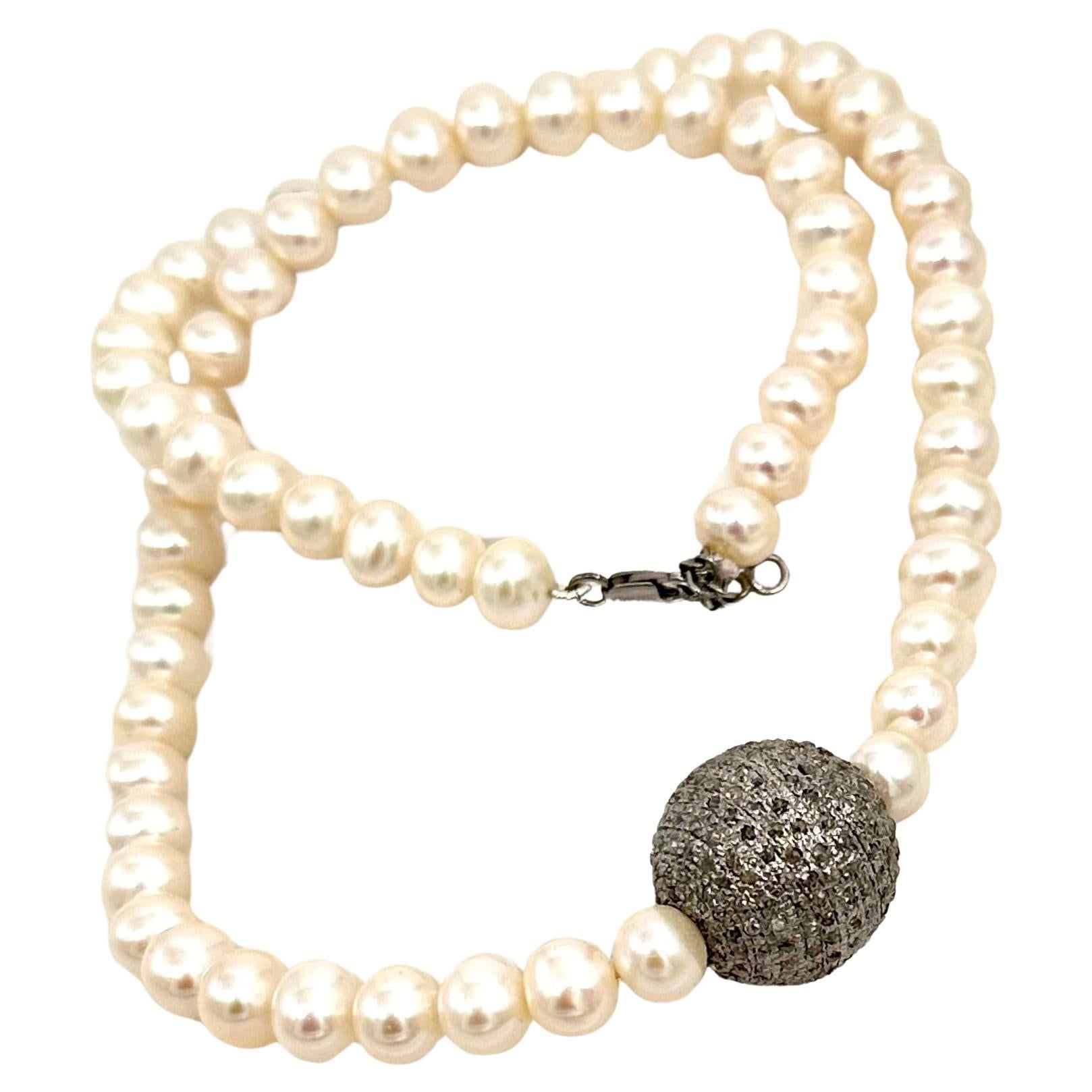 White button Pearl rose cut diamond bead sterling silver necklace For Sale